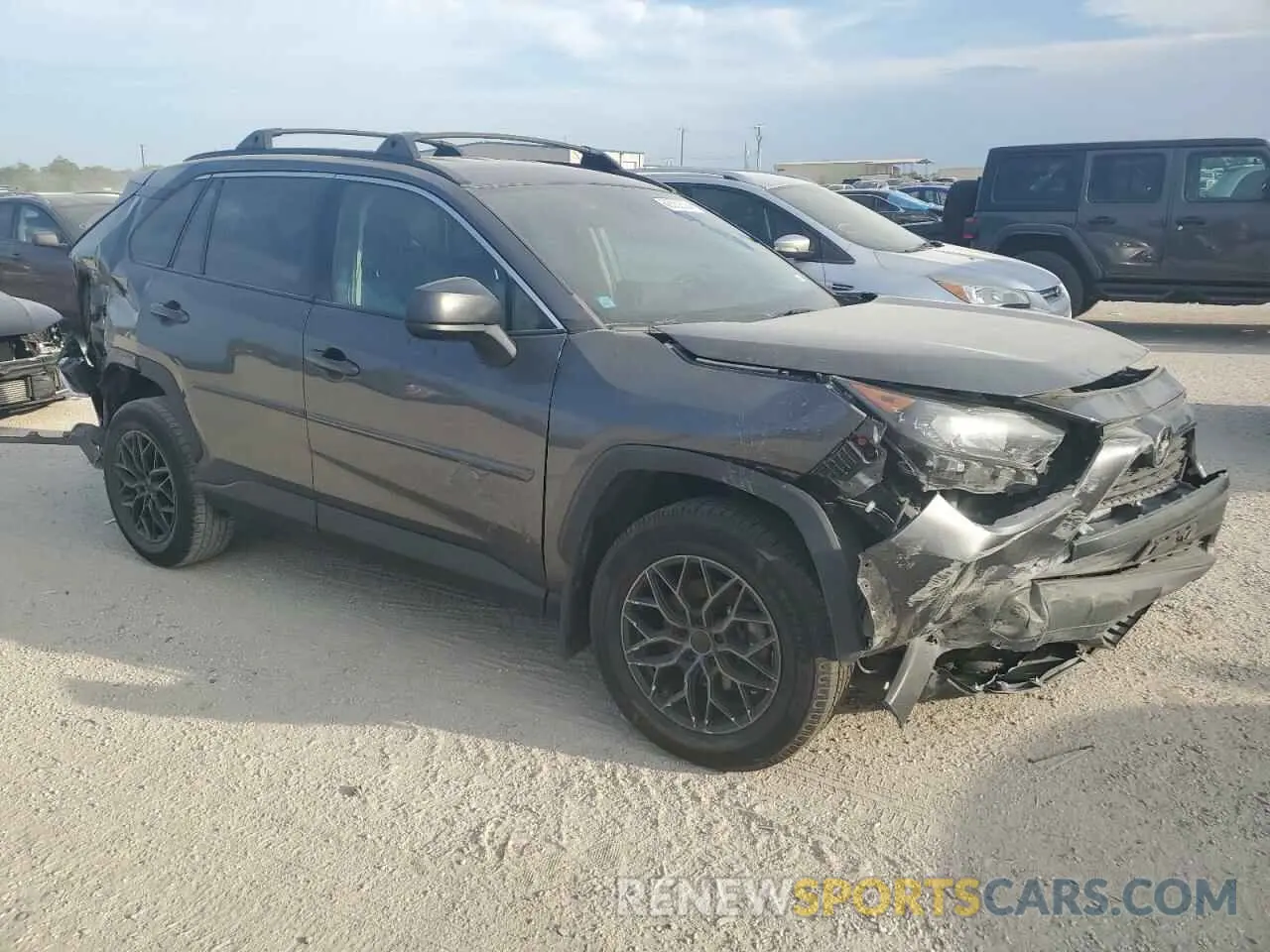 4 Фотография поврежденного автомобиля 2T3H1RFV1LC068851 TOYOTA RAV4 2020