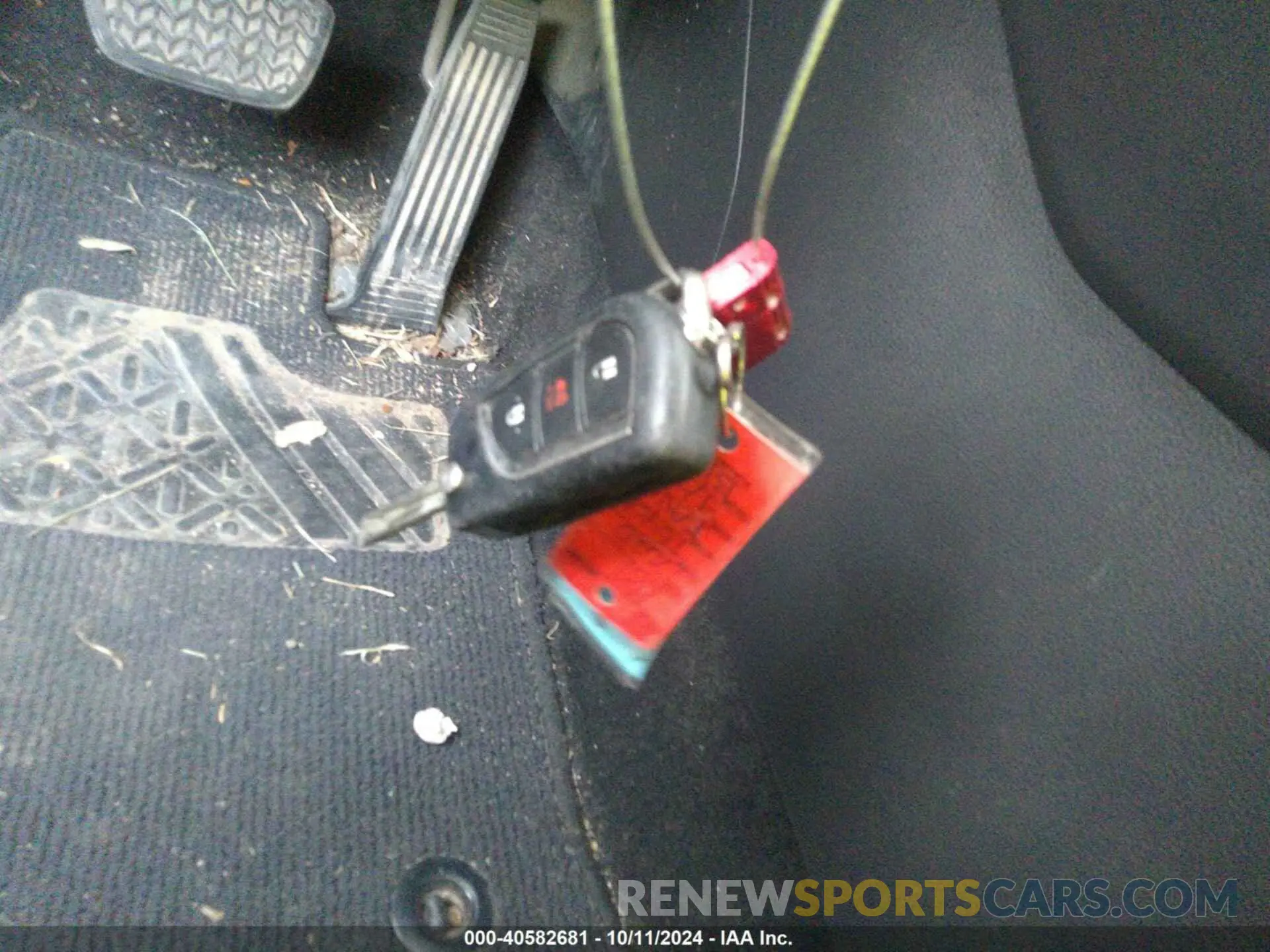 11 Фотография поврежденного автомобиля 2T3H1RFV1LW077449 TOYOTA RAV4 2020