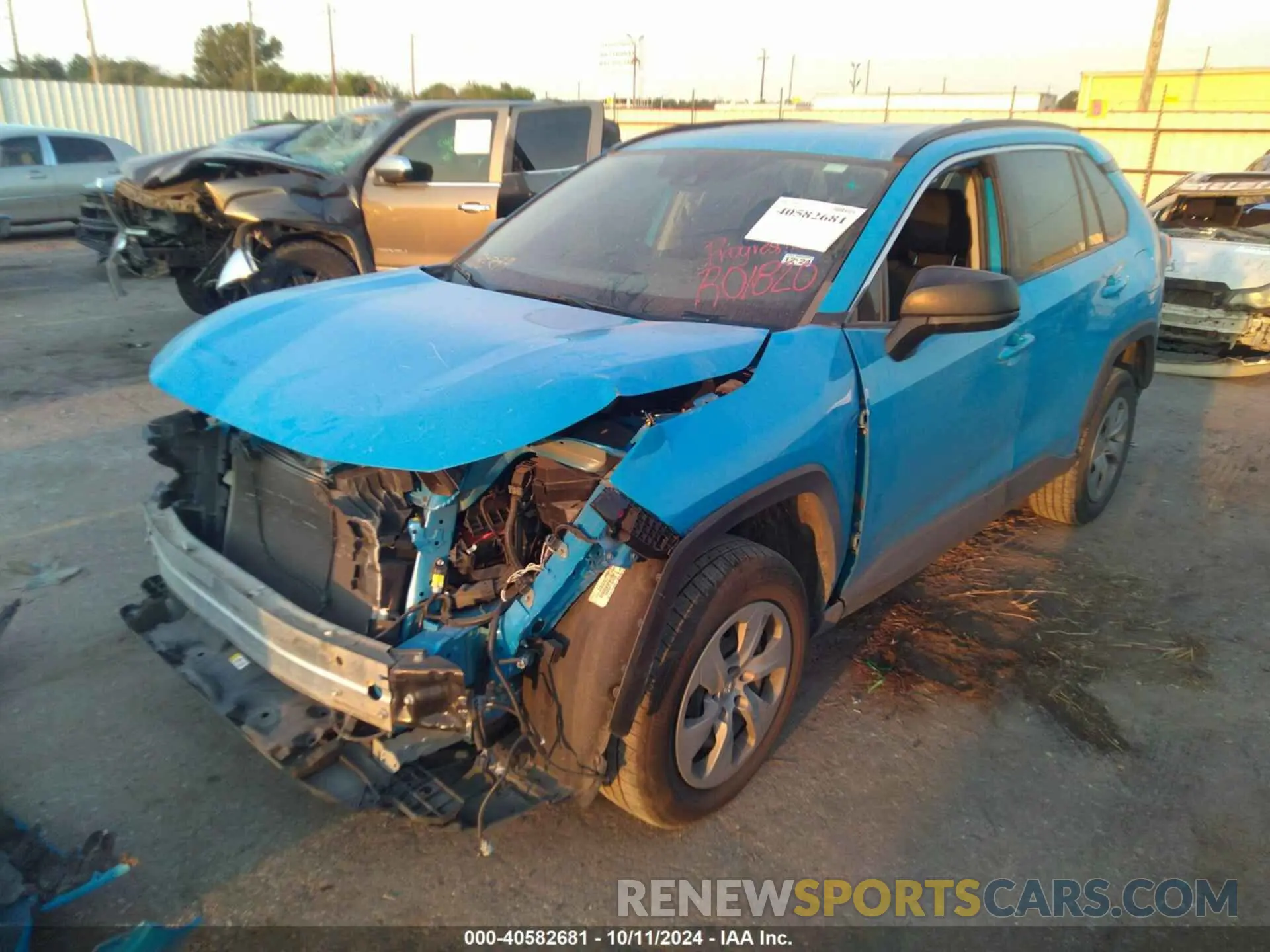 2 Фотография поврежденного автомобиля 2T3H1RFV1LW077449 TOYOTA RAV4 2020