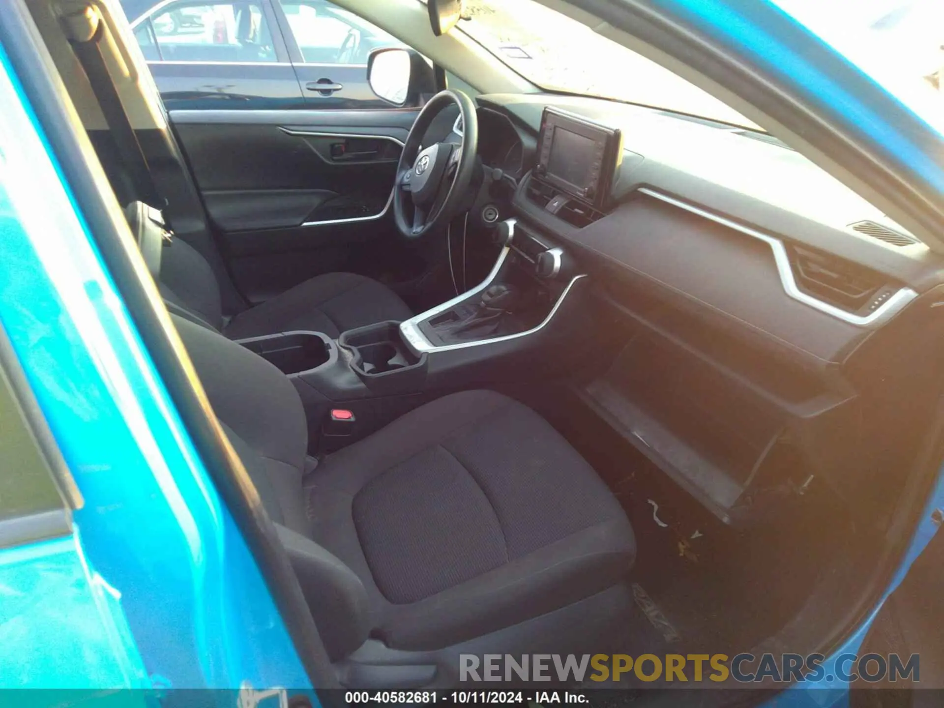 5 Фотография поврежденного автомобиля 2T3H1RFV1LW077449 TOYOTA RAV4 2020