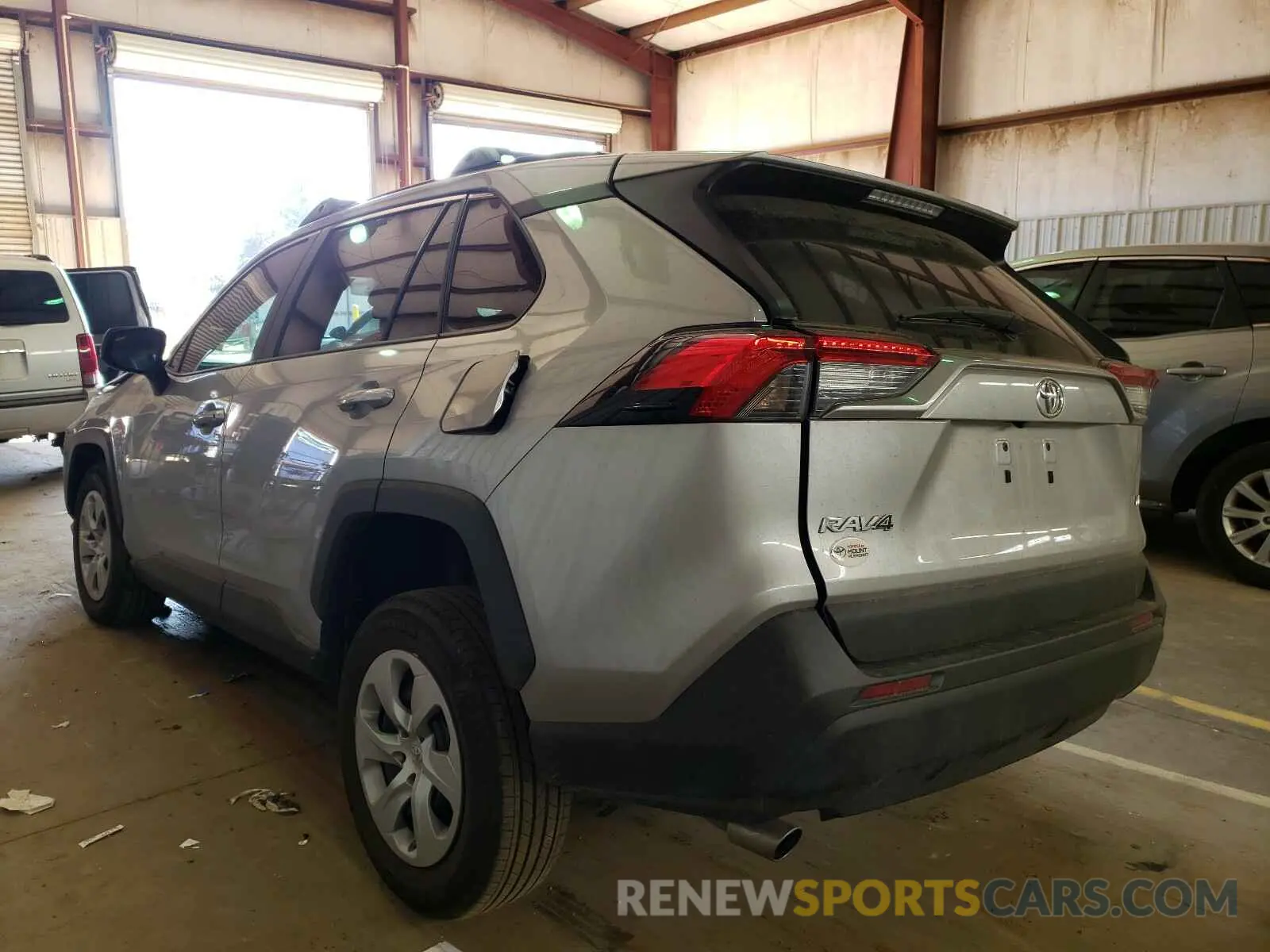 3 Photograph of a damaged car 2T3H1RFV1LW079461 TOYOTA RAV4 2020