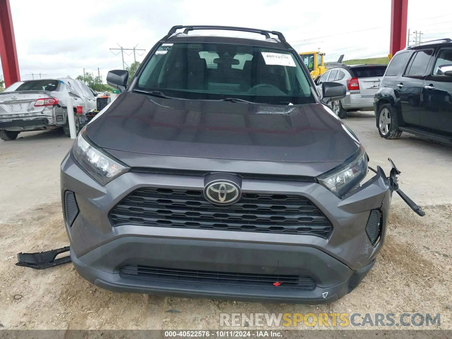 13 Photograph of a damaged car 2T3H1RFV1LW090928 TOYOTA RAV4 2020