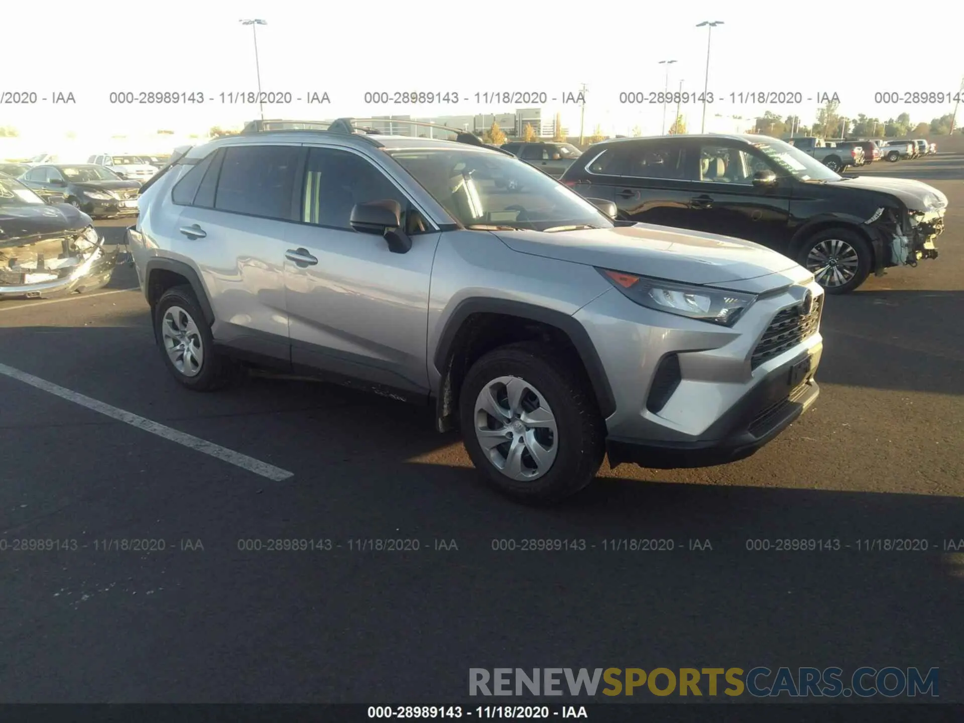 1 Photograph of a damaged car 2T3H1RFV2LC039777 TOYOTA RAV4 2020