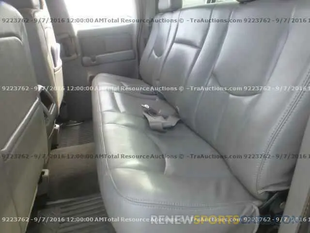 6 Photograph of a damaged car 2T3H1RFV2LC047684 TOYOTA RAV4 2020