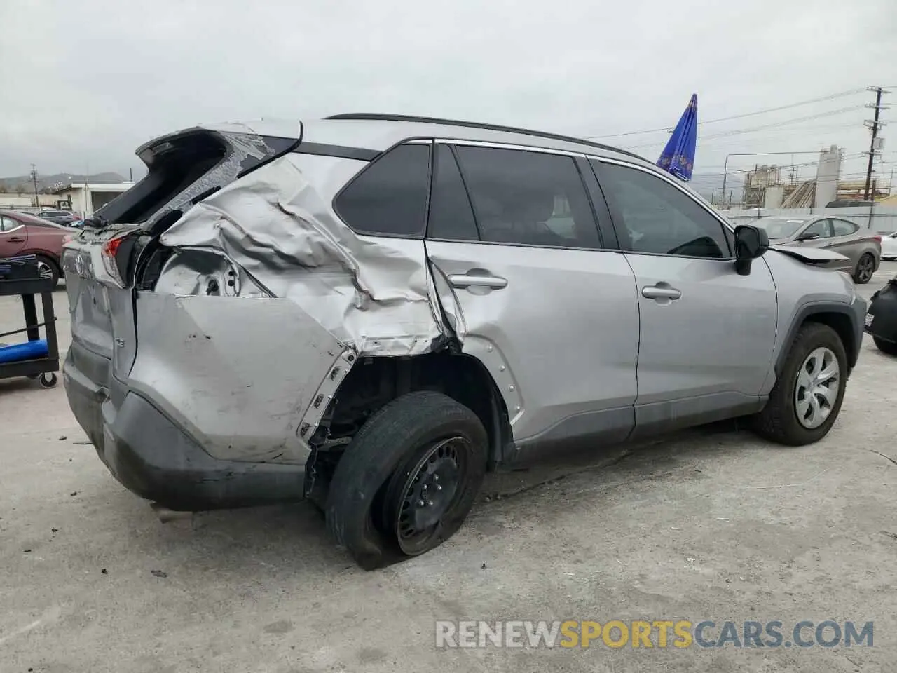3 Photograph of a damaged car 2T3H1RFV2LC048334 TOYOTA RAV4 2020