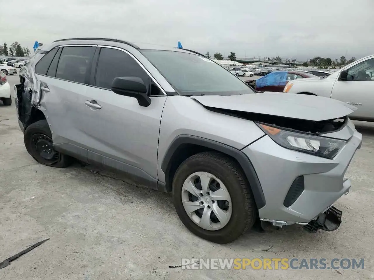 4 Photograph of a damaged car 2T3H1RFV2LC048334 TOYOTA RAV4 2020