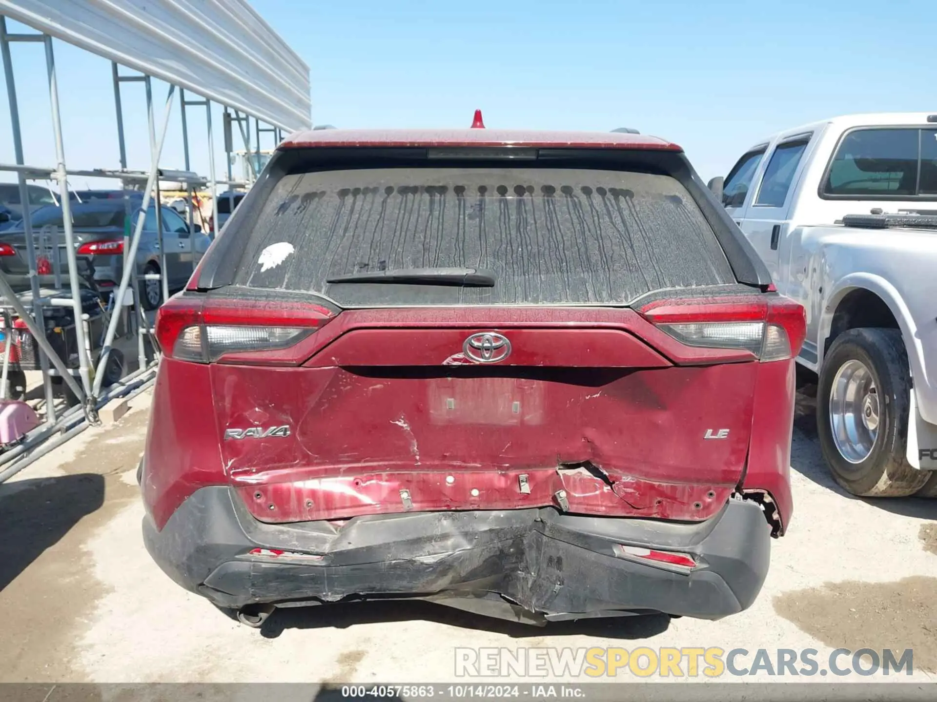 16 Photograph of a damaged car 2T3H1RFV2LW097726 TOYOTA RAV4 2020