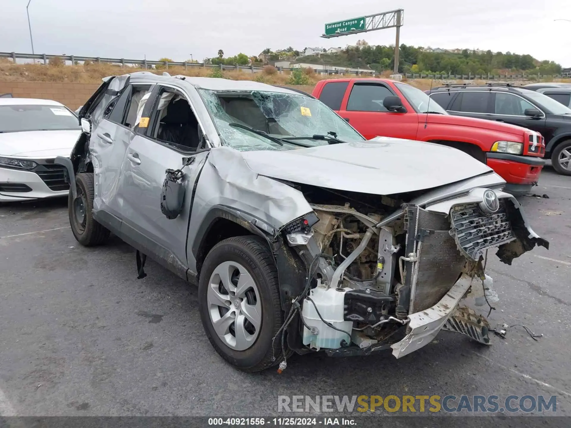 1 Photograph of a damaged car 2T3H1RFV2LW103136 TOYOTA RAV4 2020