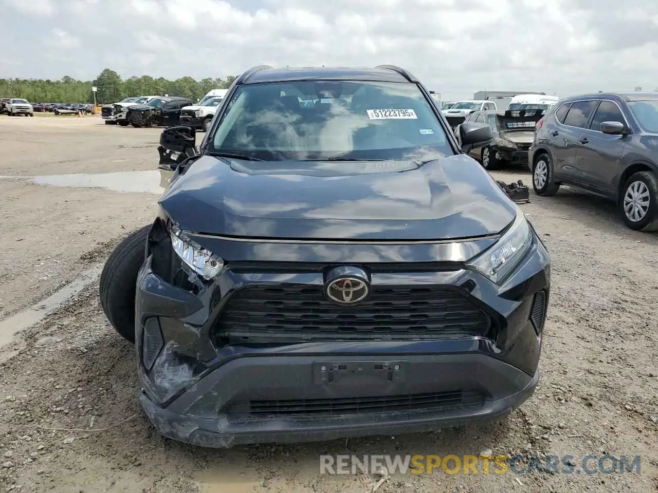 5 Photograph of a damaged car 2T3H1RFV3LC067751 TOYOTA RAV4 2020