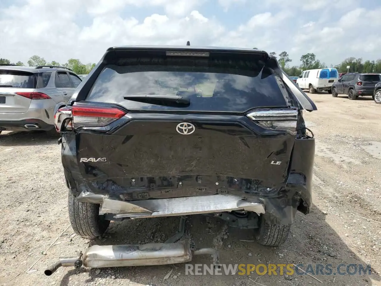 6 Photograph of a damaged car 2T3H1RFV3LC067751 TOYOTA RAV4 2020