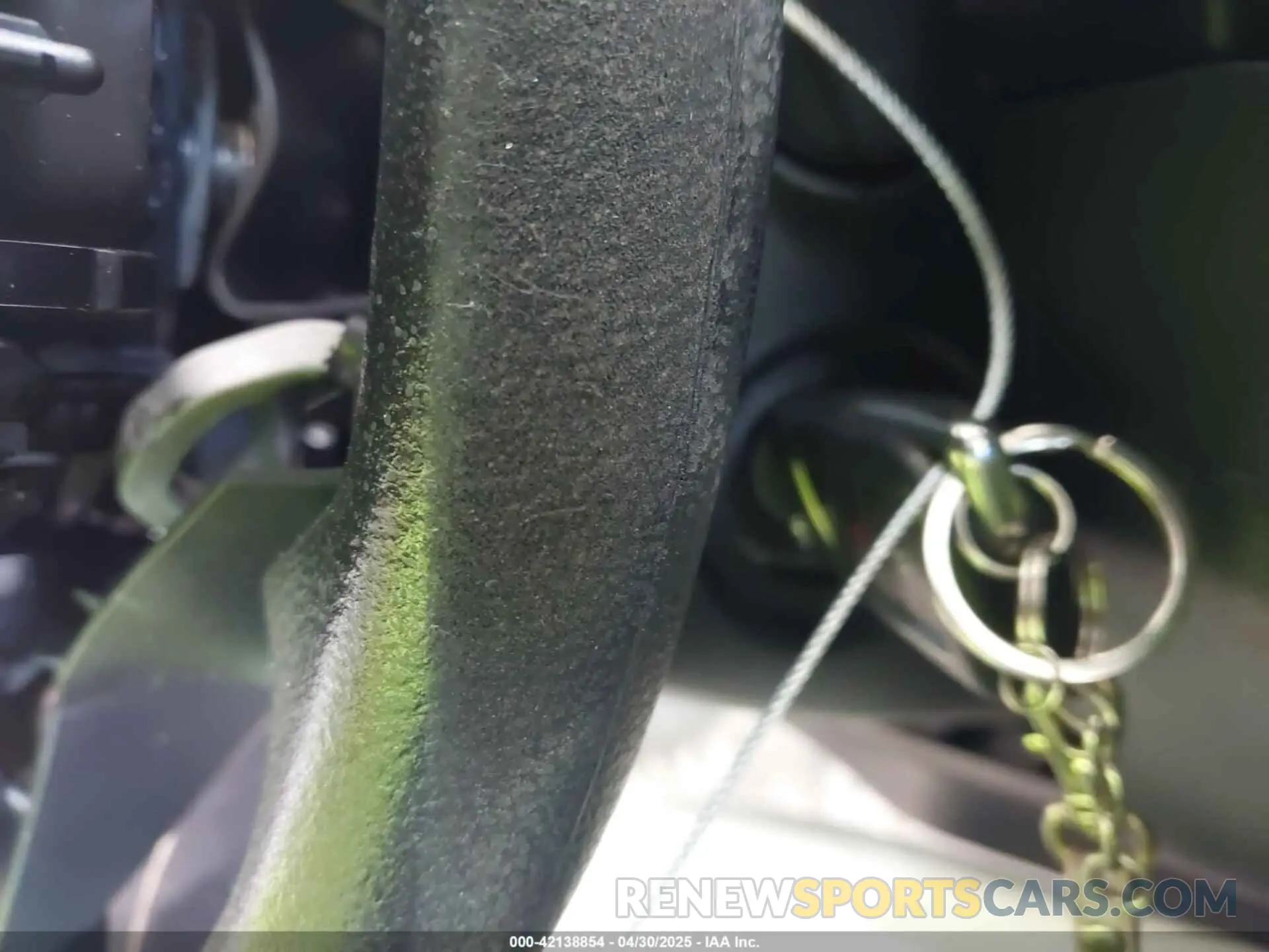 11 Photograph of a damaged car 2T3H1RFV3LC068821 TOYOTA RAV4 2020