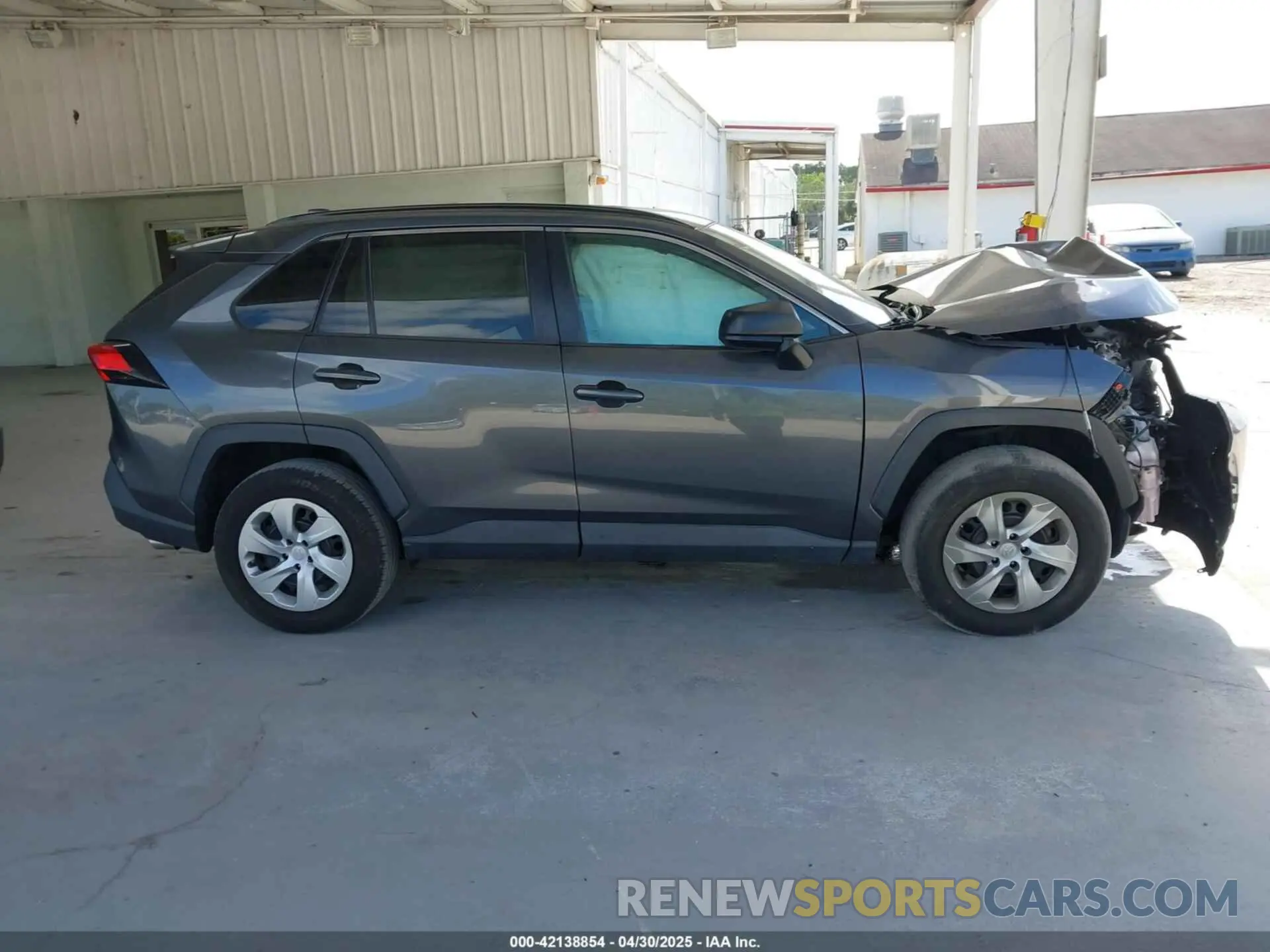 14 Photograph of a damaged car 2T3H1RFV3LC068821 TOYOTA RAV4 2020