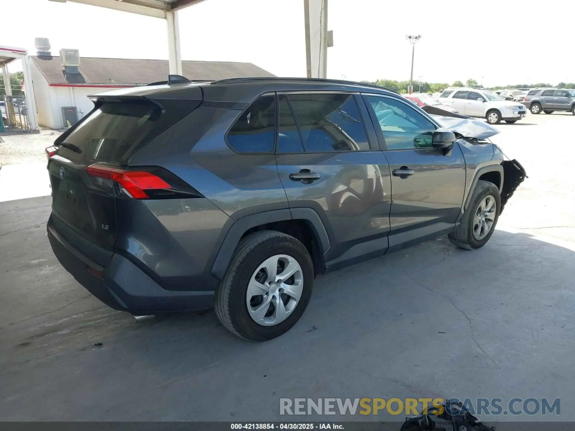 4 Photograph of a damaged car 2T3H1RFV3LC068821 TOYOTA RAV4 2020