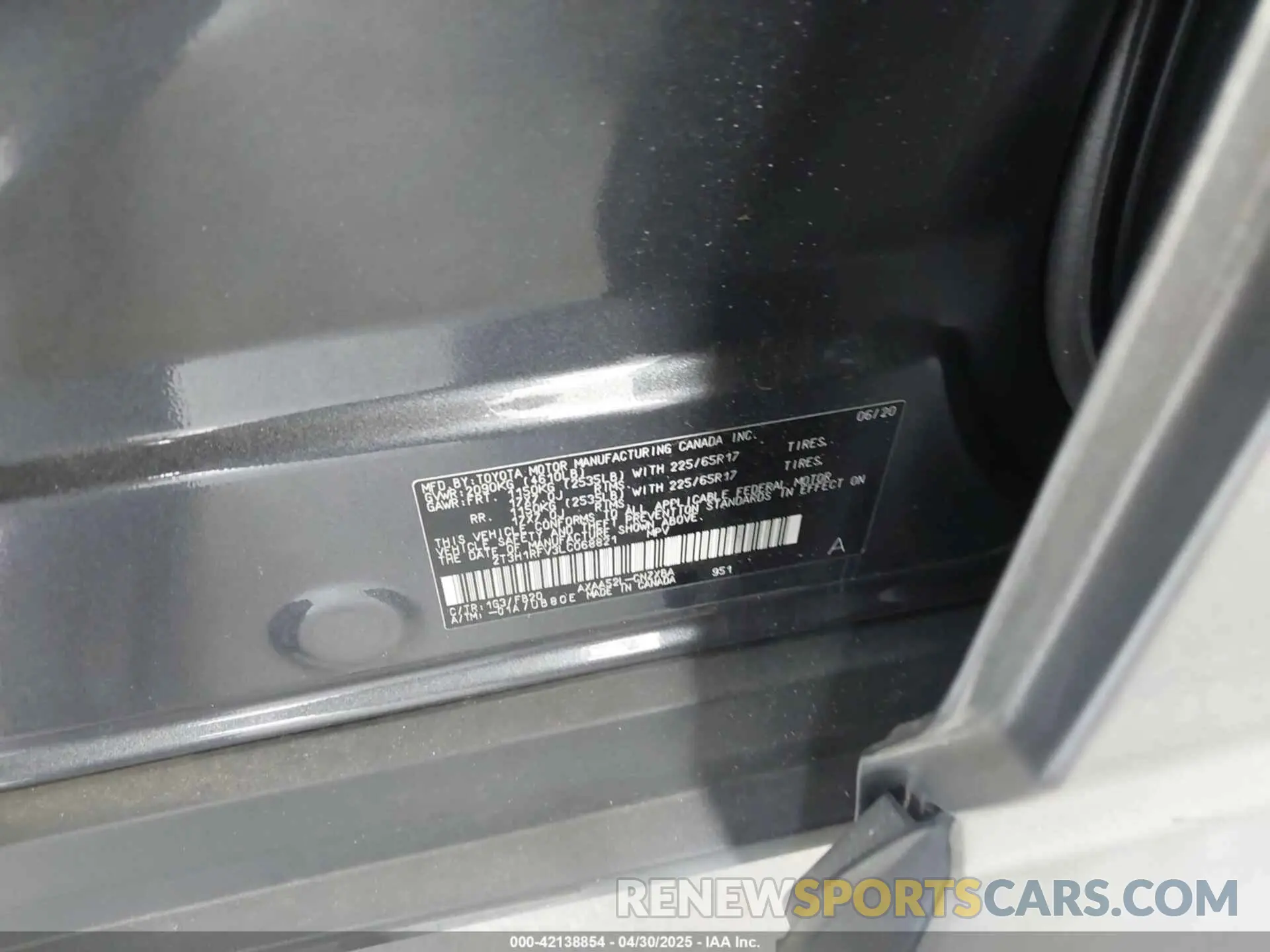 9 Photograph of a damaged car 2T3H1RFV3LC068821 TOYOTA RAV4 2020