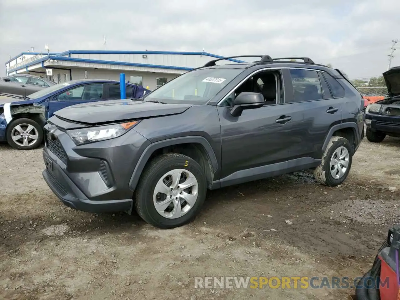 1 Photograph of a damaged car 2T3H1RFV3LC070469 TOYOTA RAV4 2020