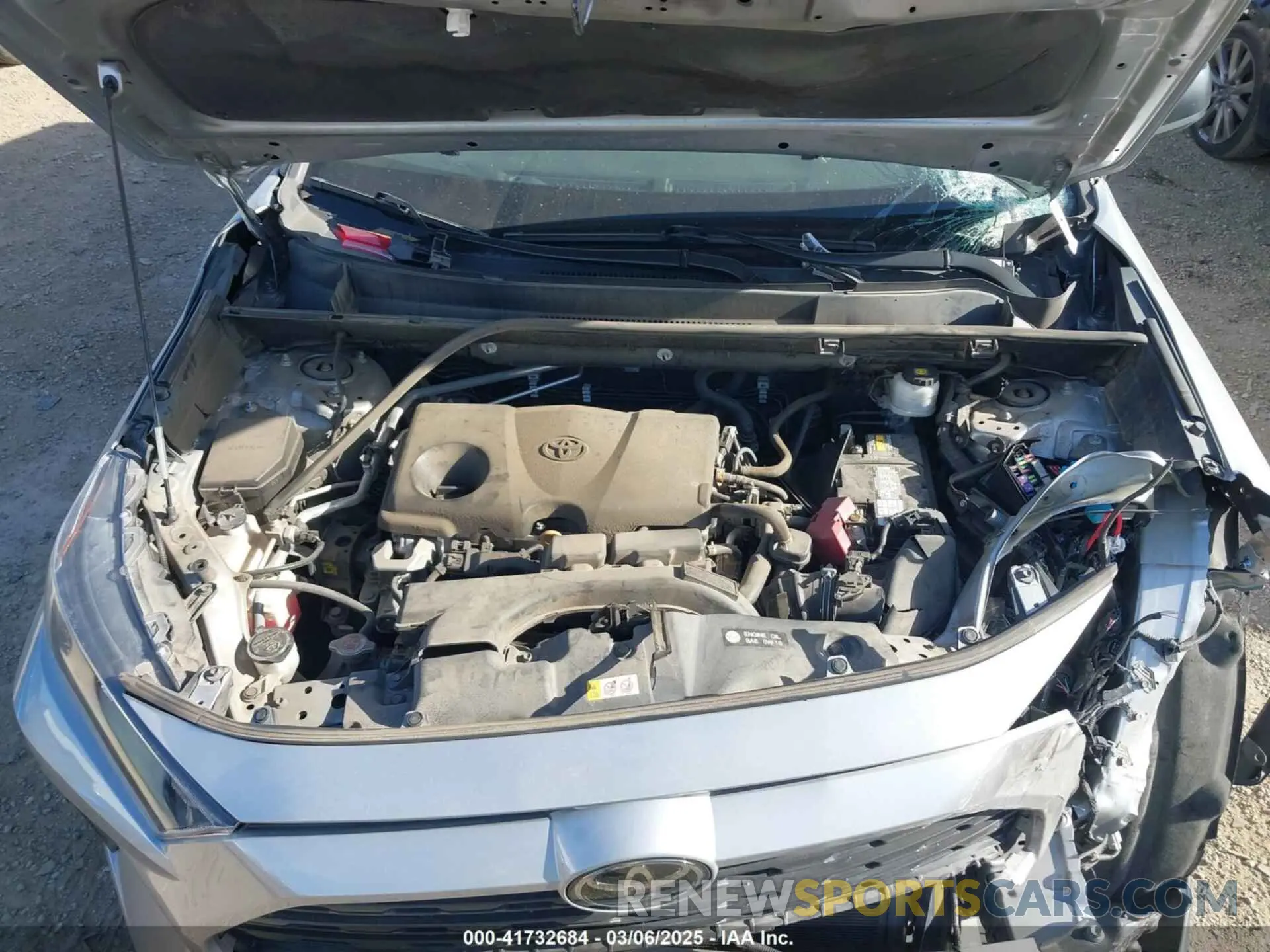 10 Photograph of a damaged car 2T3H1RFV3LW088078 TOYOTA RAV4 2020