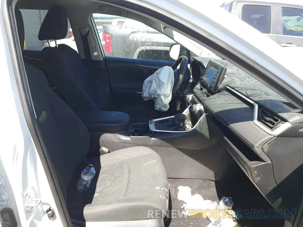5 Фотография поврежденного автомобиля 2T3H1RFV3LW095614 TOYOTA RAV4 2020