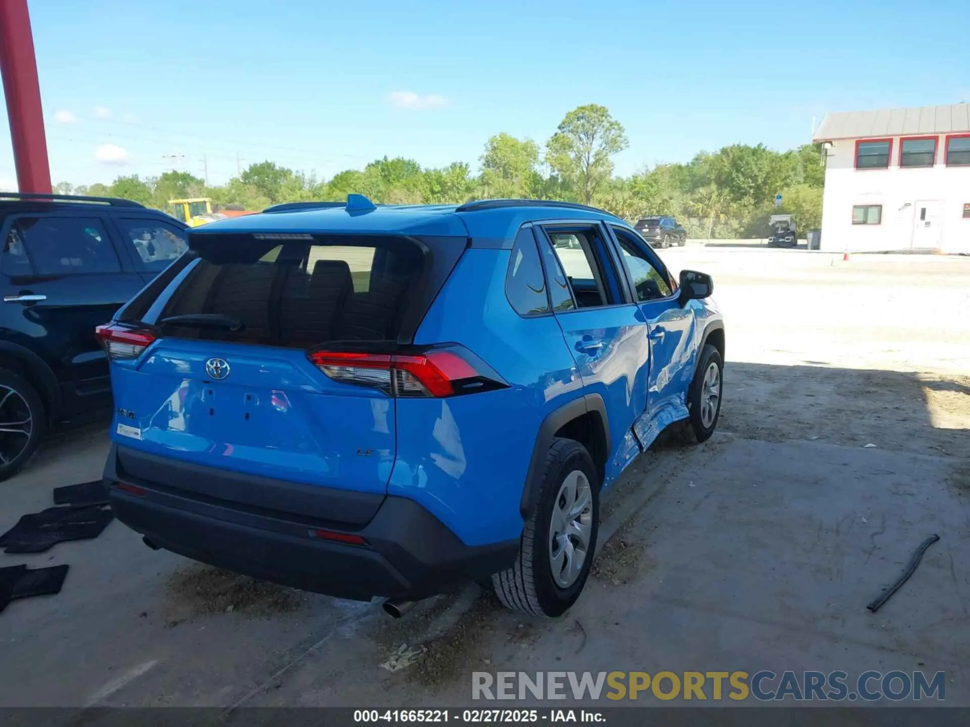 4 Фотография поврежденного автомобиля 2T3H1RFV4LC050232 TOYOTA RAV4 2020