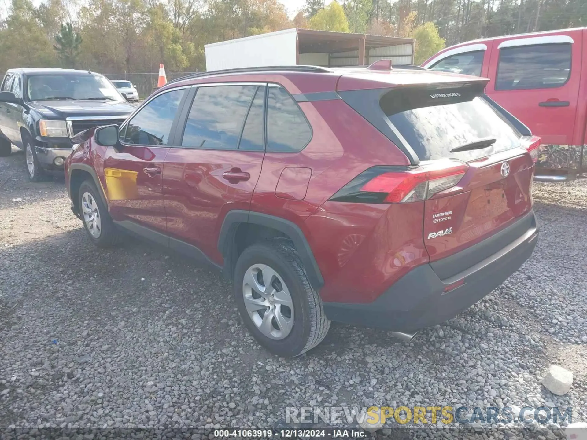 3 Фотография поврежденного автомобиля 2T3H1RFV4LC067841 TOYOTA RAV4 2020