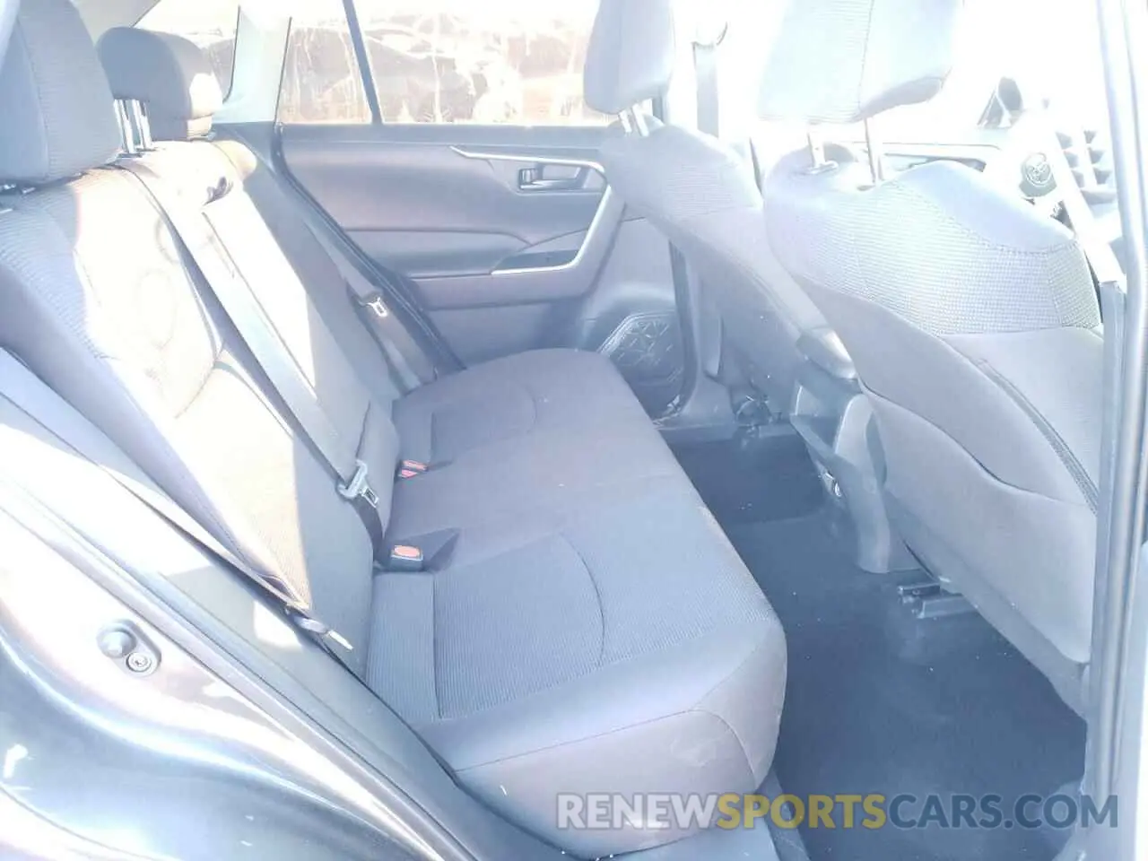 6 Фотография поврежденного автомобиля 2T3H1RFV4LC082744 TOYOTA RAV4 2020