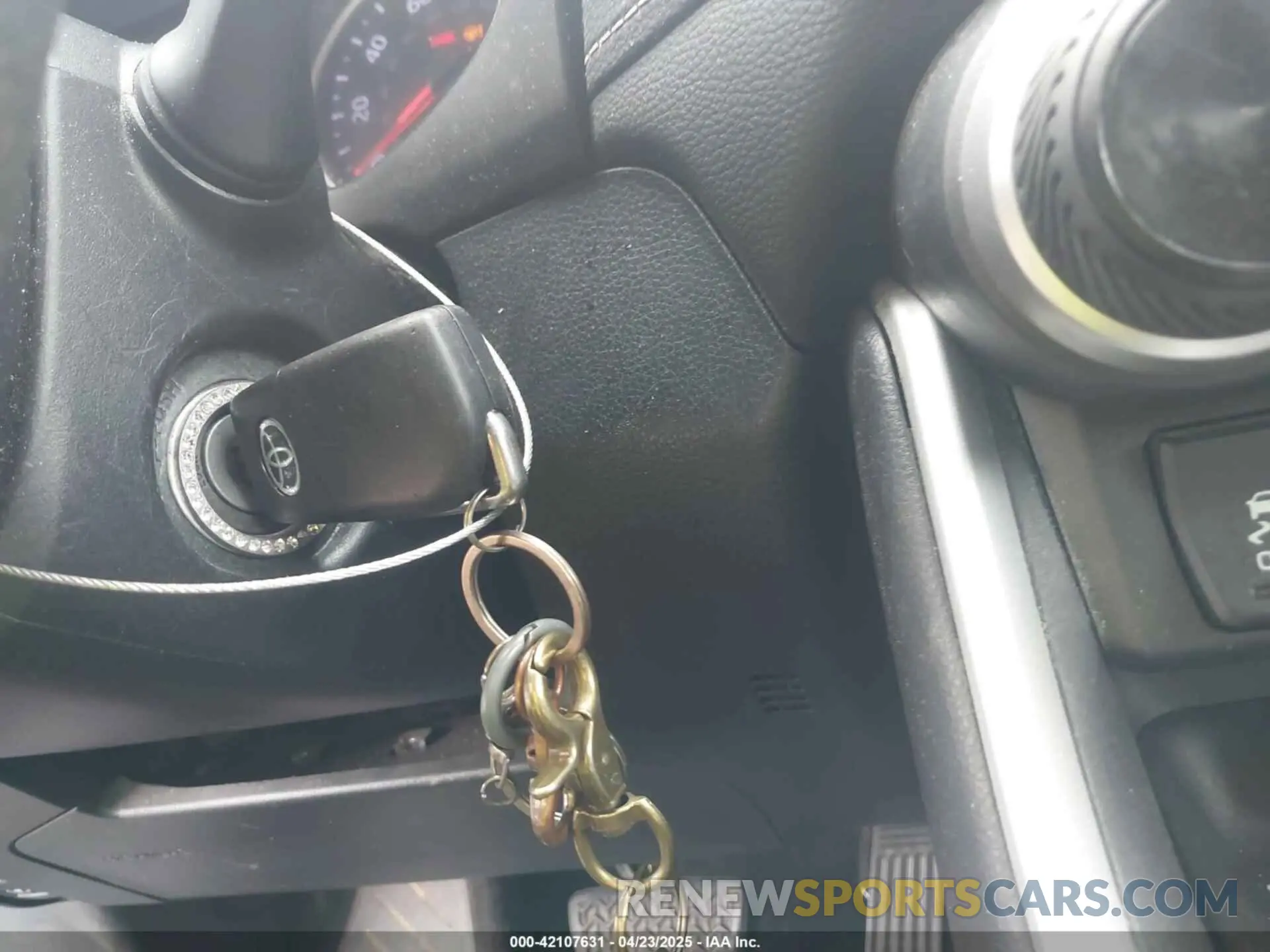 11 Фотография поврежденного автомобиля 2T3H1RFV4LW059642 TOYOTA RAV4 2020