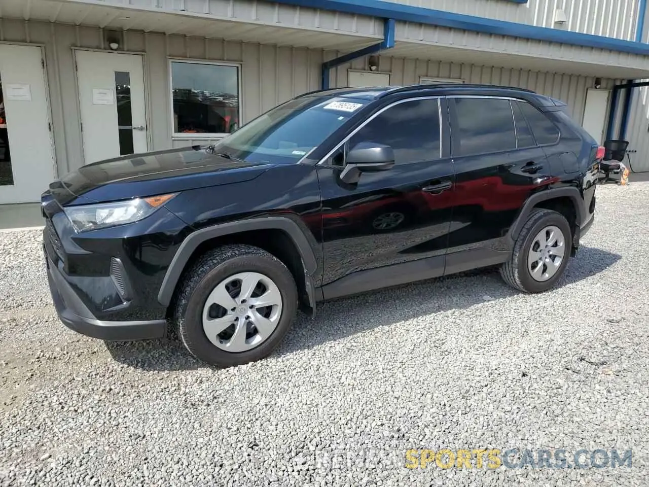 1 Photograph of a damaged car 2T3H1RFV4LW072097 TOYOTA RAV4 2020