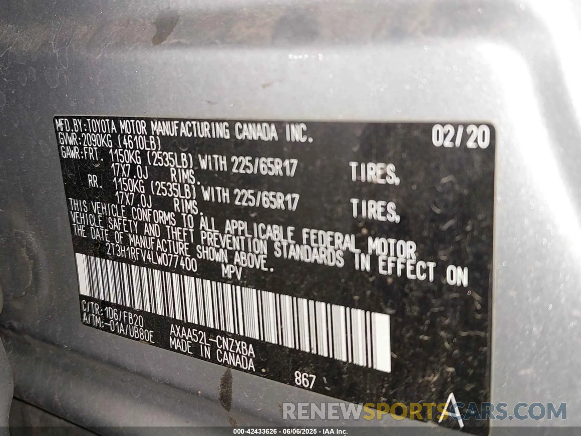 9 Photograph of a damaged car 2T3H1RFV4LW077400 TOYOTA RAV4 2020
