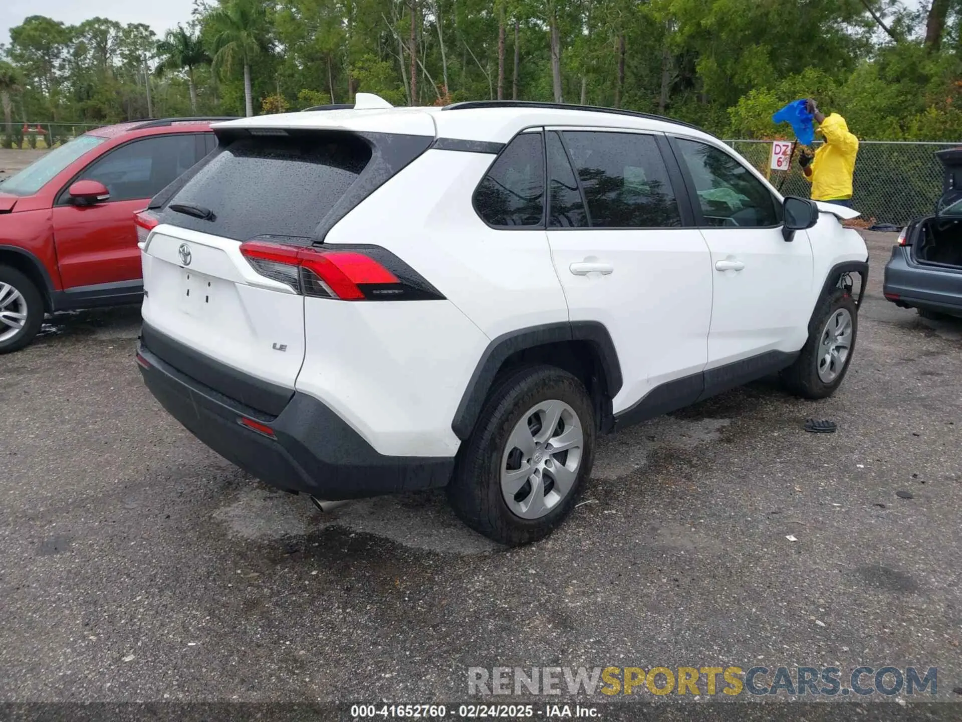 4 Фотография поврежденного автомобиля 2T3H1RFV5LC063734 TOYOTA RAV4 2020