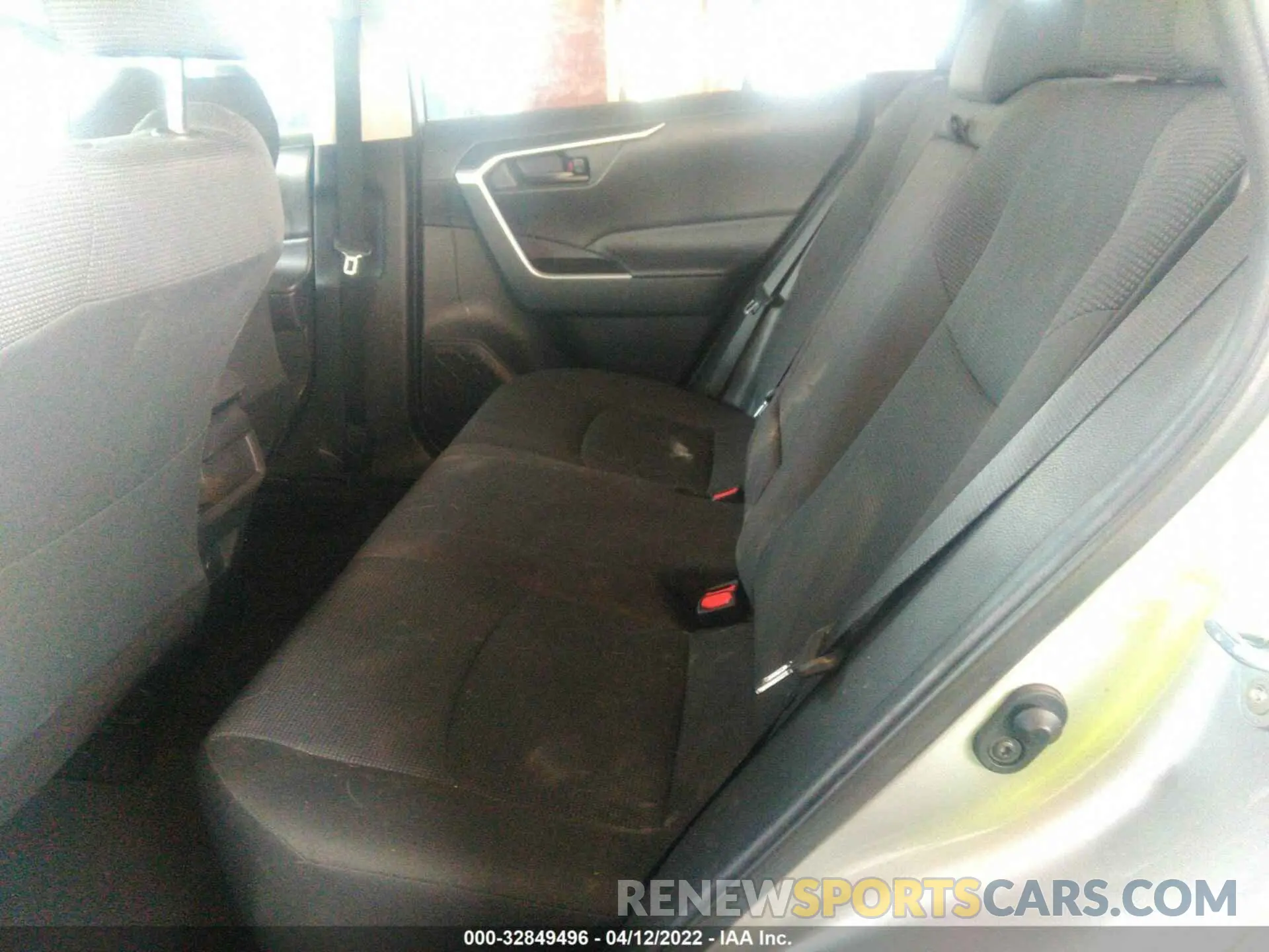 8 Фотография поврежденного автомобиля 2T3H1RFV5LW066115 TOYOTA RAV4 2020