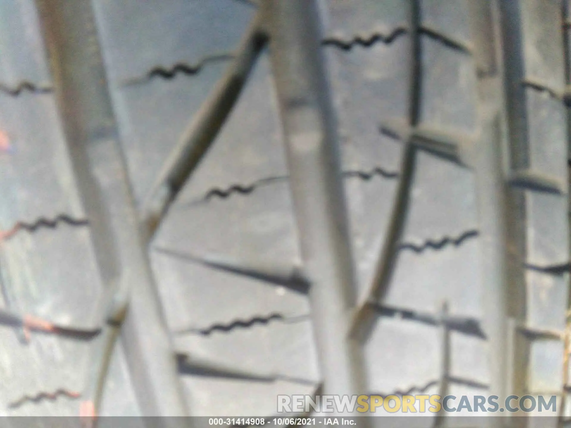 12 Photograph of a damaged car 2T3H1RFV6LC048241 TOYOTA RAV4 2020