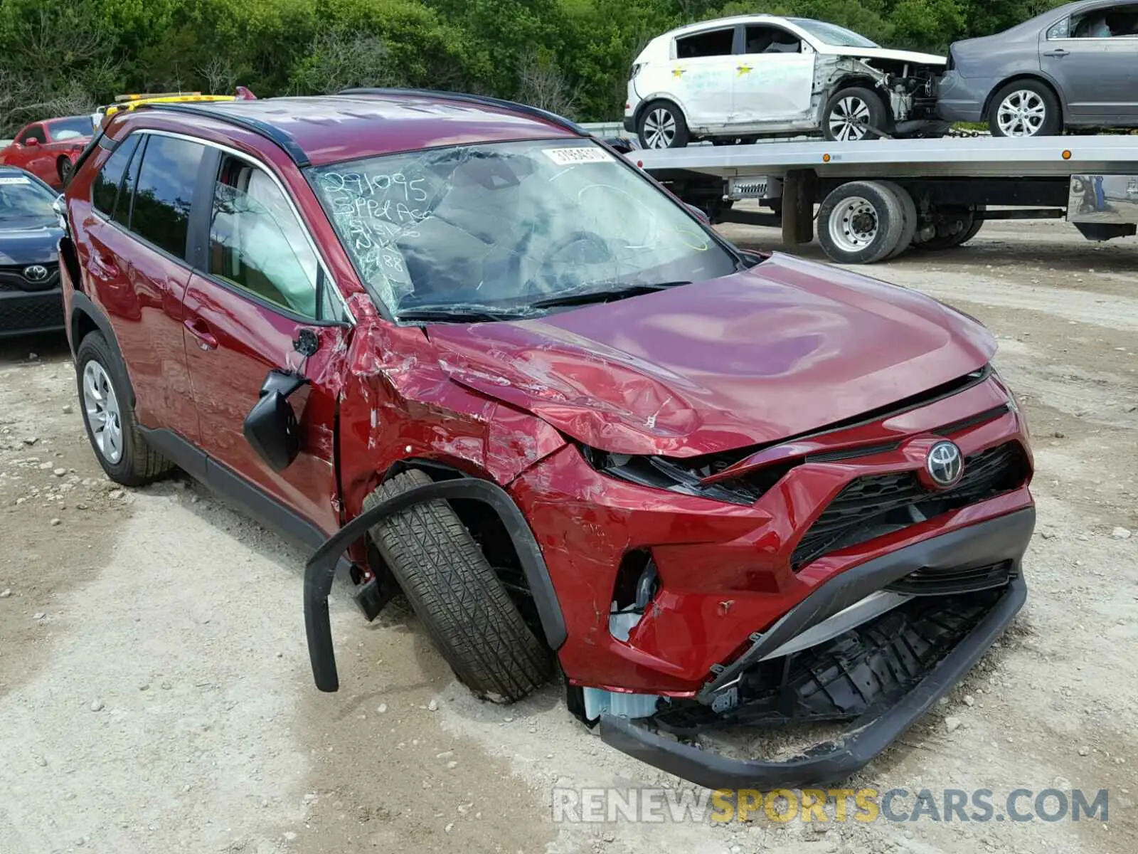 1 Photograph of a damaged car 2T3H1RFV6LC049101 TOYOTA RAV4 2020