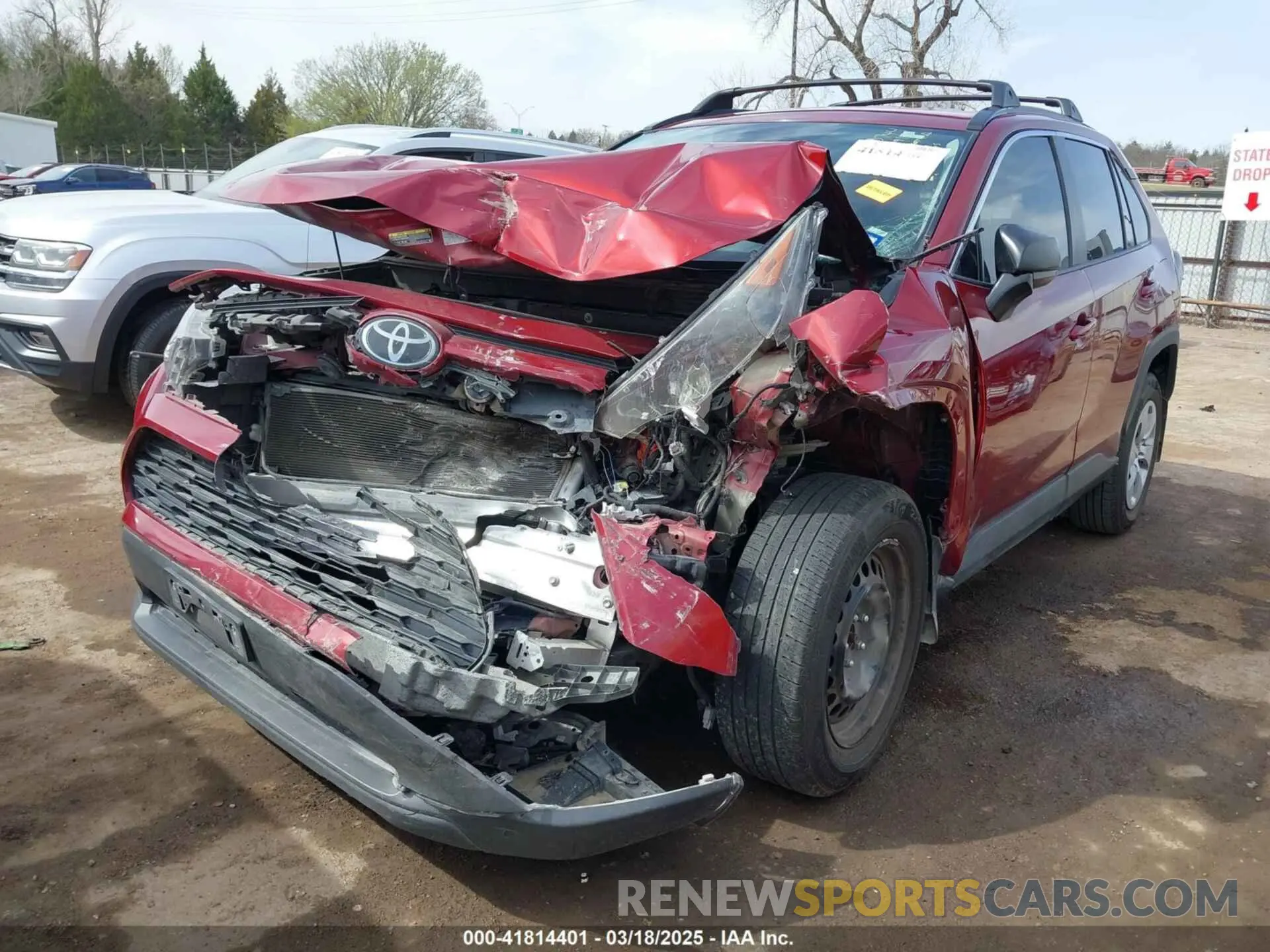 2 Фотография поврежденного автомобиля 2T3H1RFV6LW075311 TOYOTA RAV4 2020