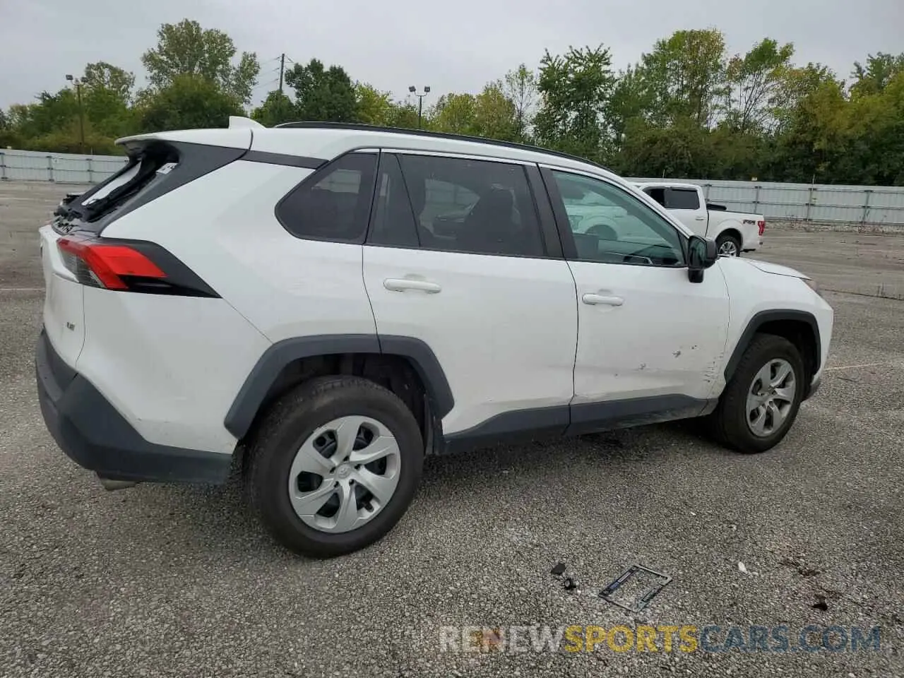3 Photograph of a damaged car 2T3H1RFV6LW077110 TOYOTA RAV4 2020