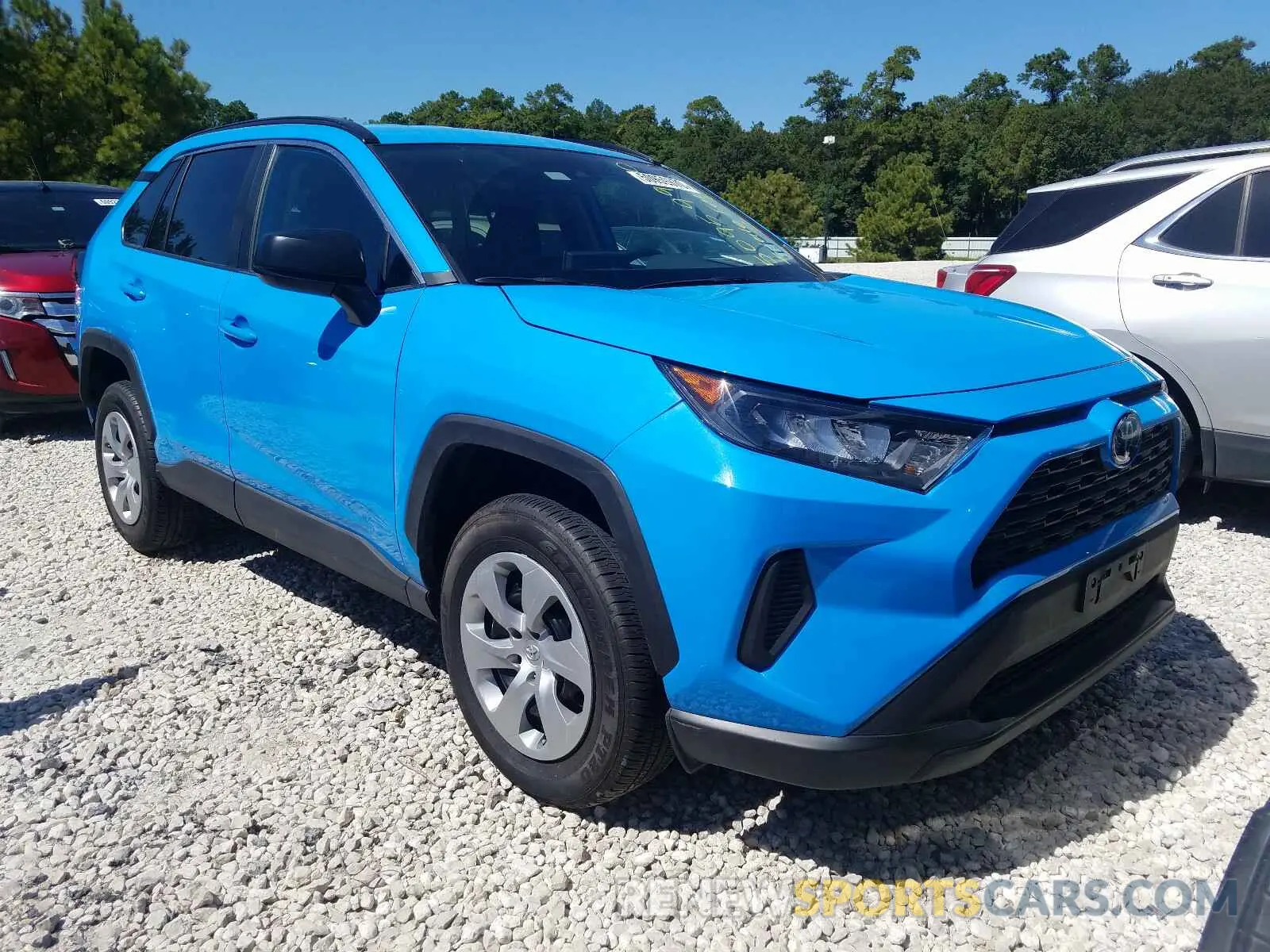 1 Photograph of a damaged car 2T3H1RFV7LC037832 TOYOTA RAV4 2020