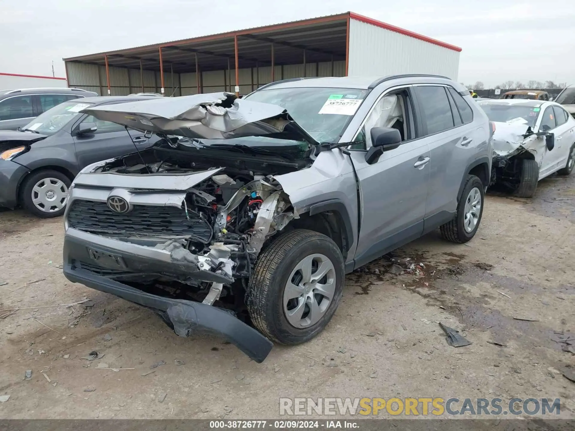 2 Фотография поврежденного автомобиля 2T3H1RFV7LC042030 TOYOTA RAV4 2020