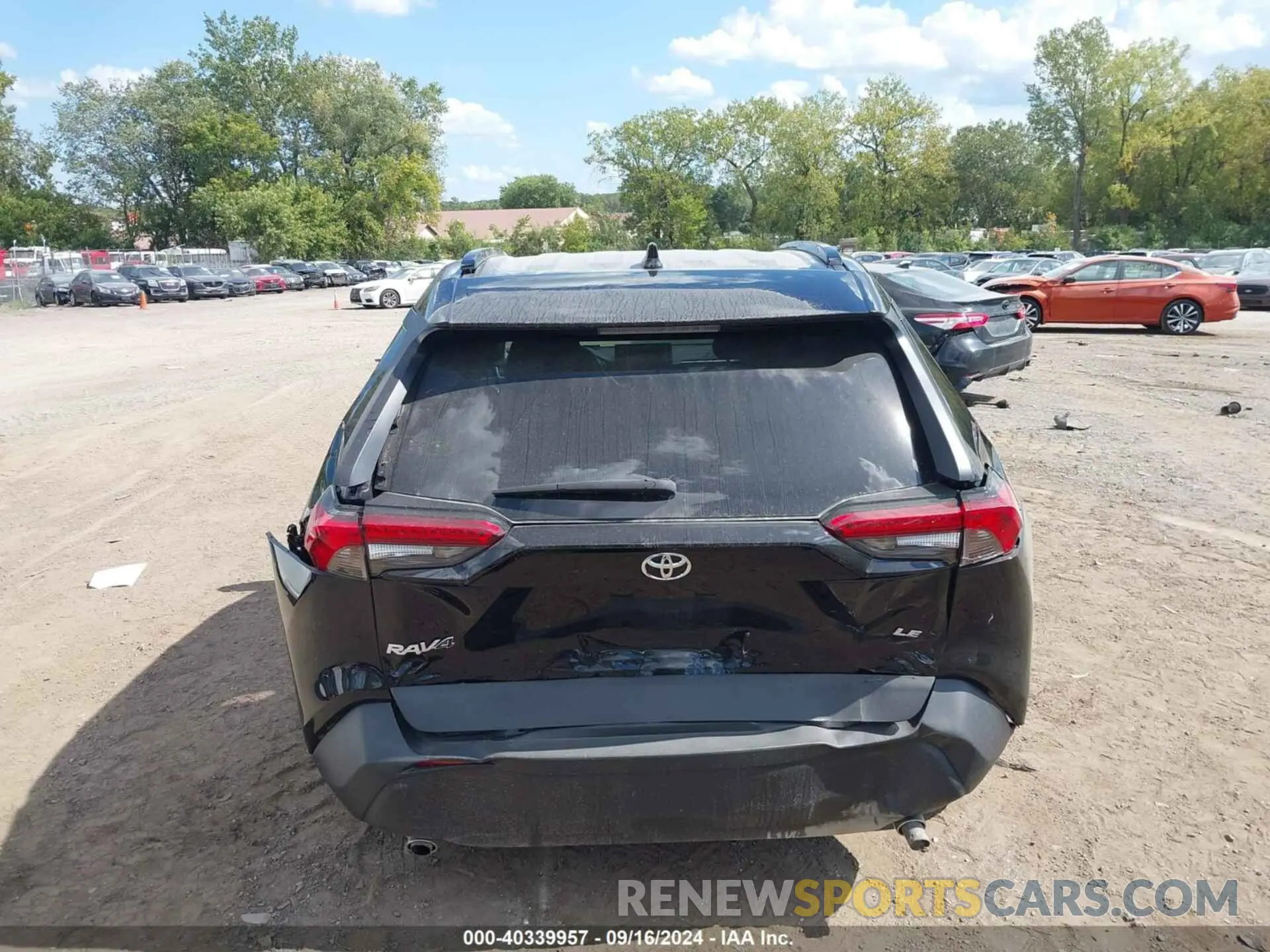 16 Photograph of a damaged car 2T3H1RFV7LW095485 TOYOTA RAV4 2020
