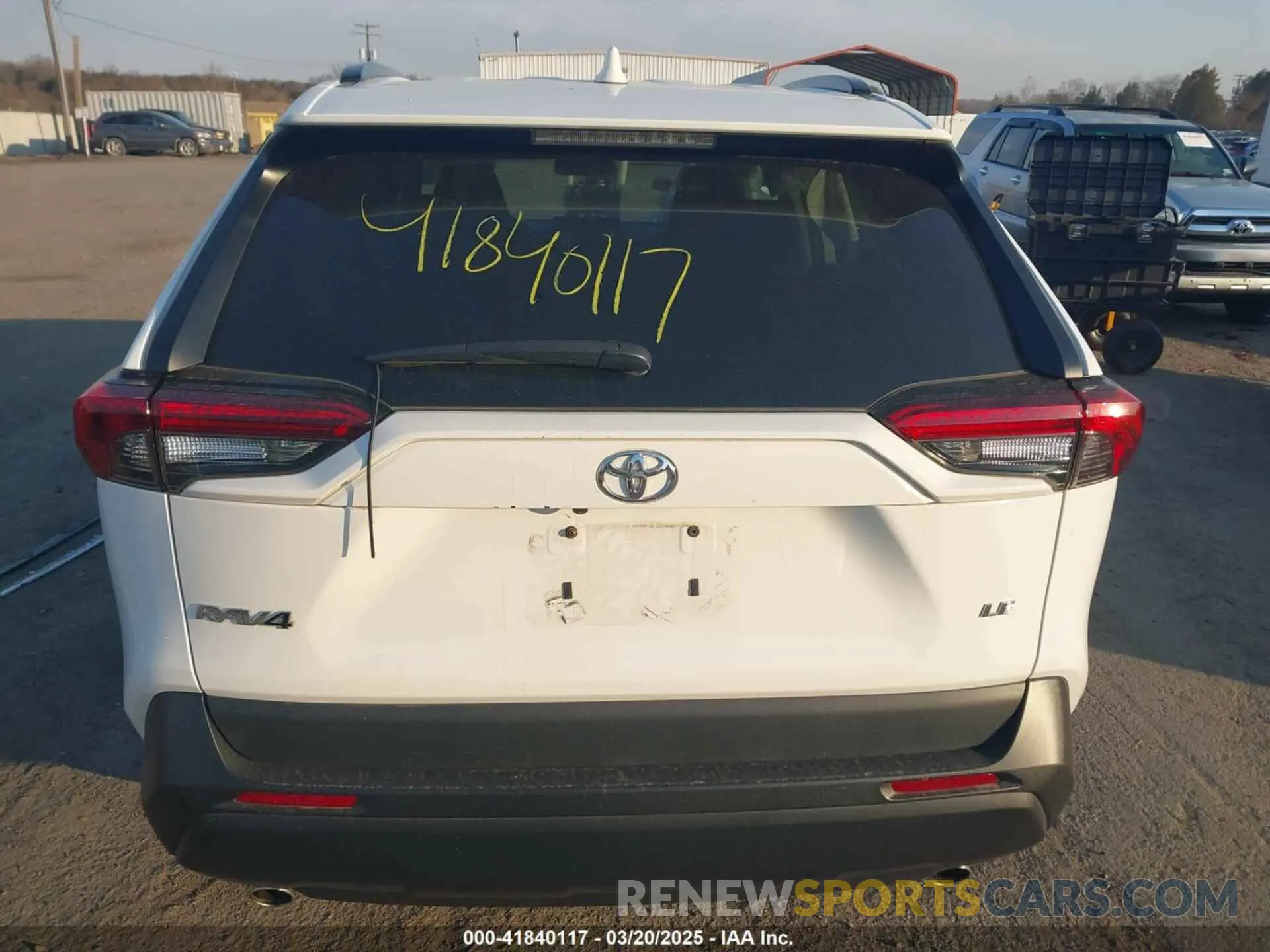 16 Photograph of a damaged car 2T3H1RFV7LW098709 TOYOTA RAV4 2020