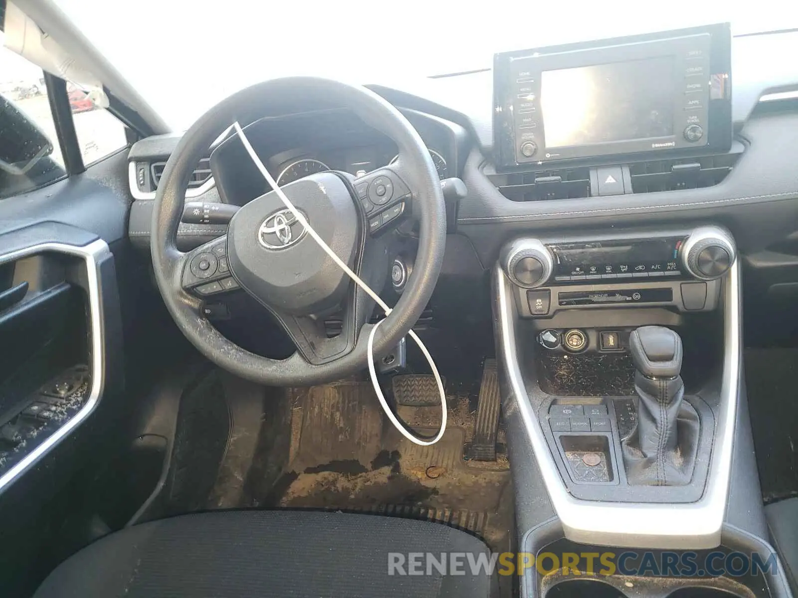9 Photograph of a damaged car 2T3H1RFV8LC049326 TOYOTA RAV4 2020
