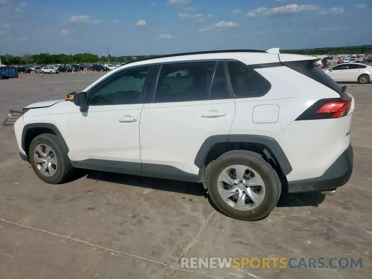 2 Photograph of a damaged car 2T3H1RFV8LW067999 TOYOTA RAV4 2020