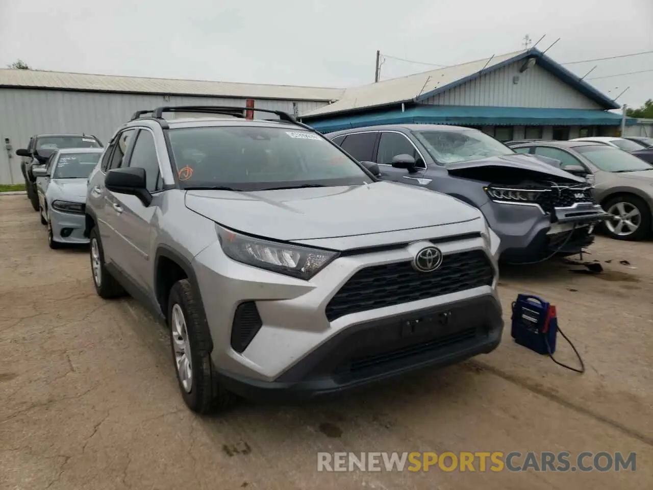 1 Фотография поврежденного автомобиля 2T3H1RFV8LW084060 TOYOTA RAV4 2020