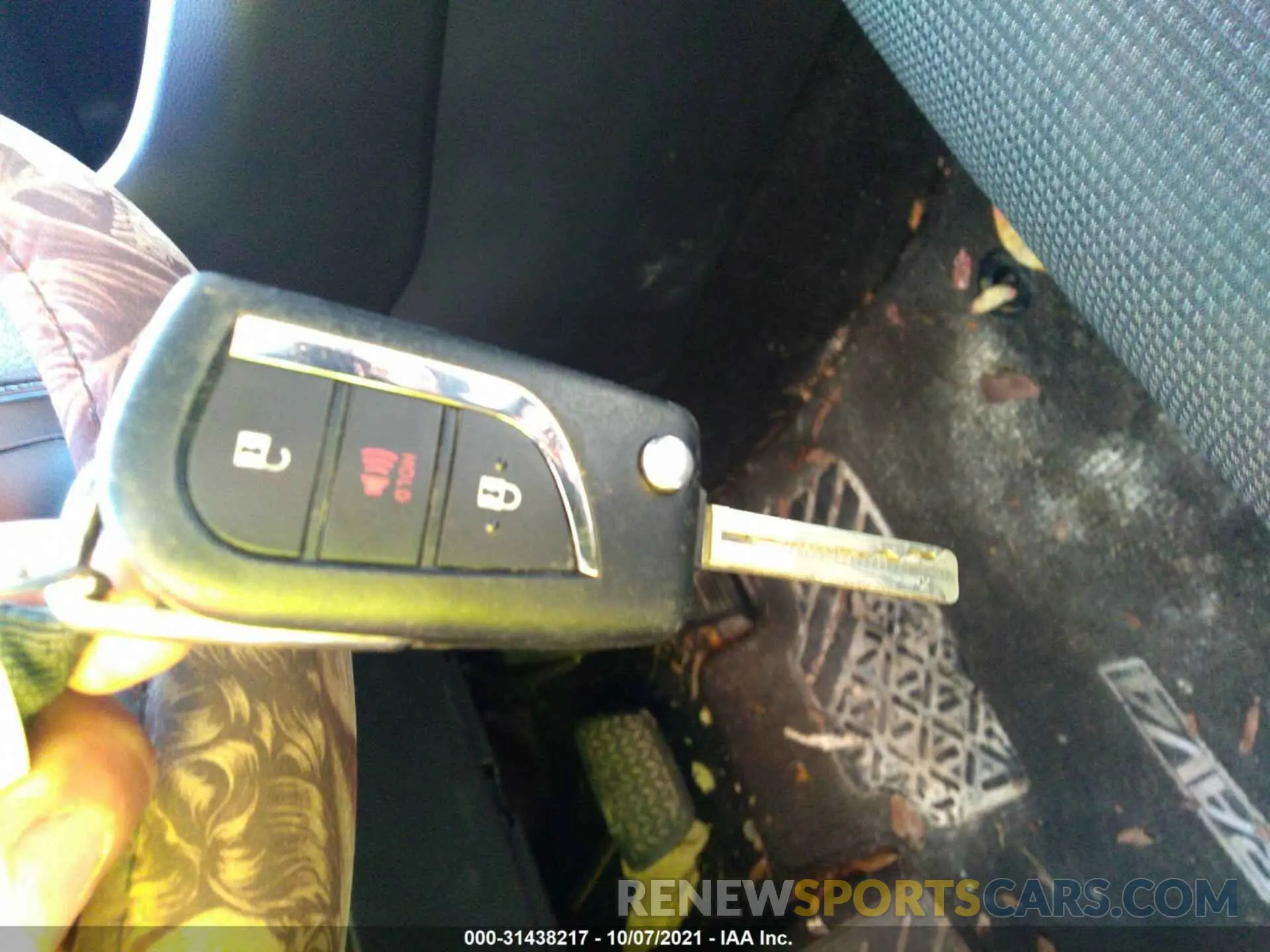 11 Фотография поврежденного автомобиля 2T3H1RFV9LC036911 TOYOTA RAV4 2020