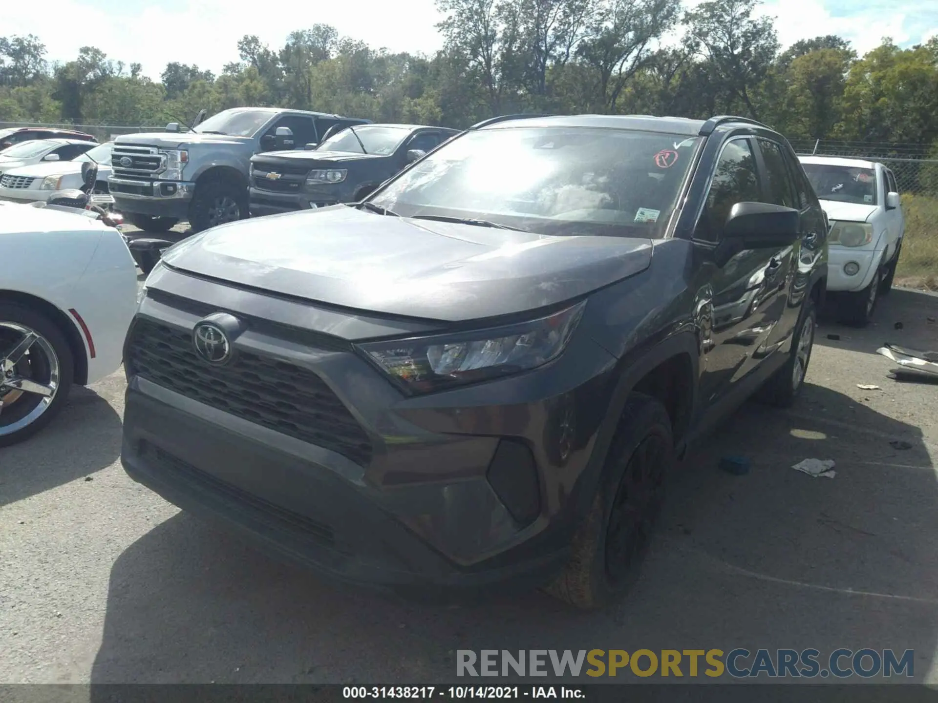 2 Фотография поврежденного автомобиля 2T3H1RFV9LC036911 TOYOTA RAV4 2020