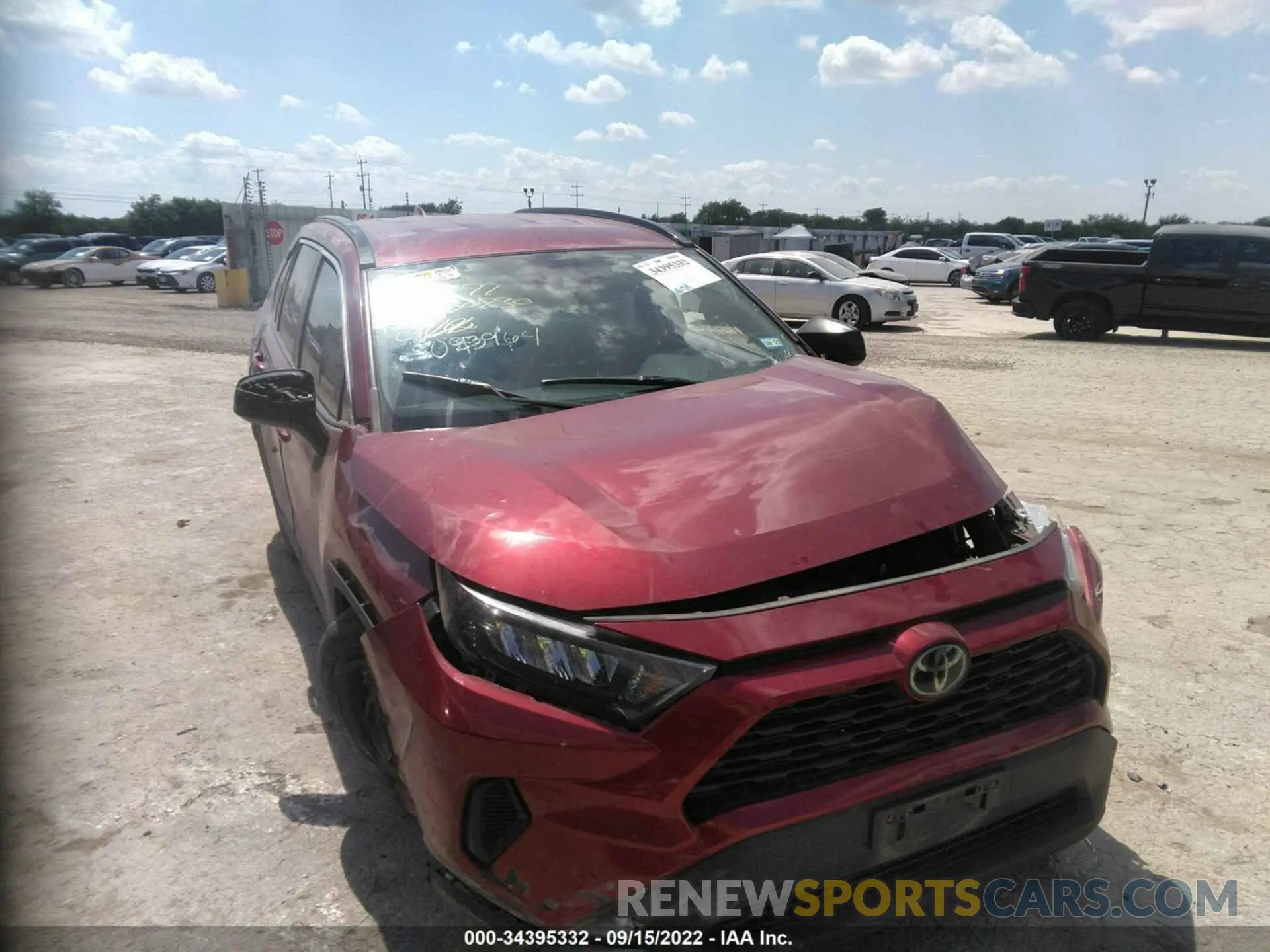 1 Photograph of a damaged car 2T3H1RFV9LW093964 TOYOTA RAV4 2020