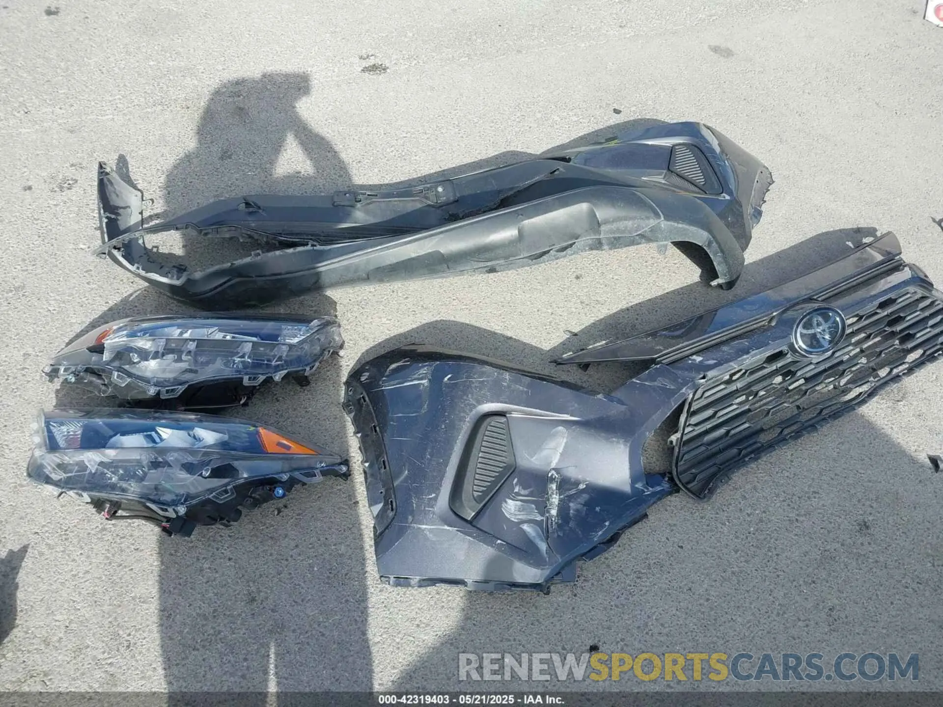 12 Фотография поврежденного автомобиля 2T3H1RFV9LW098453 TOYOTA RAV4 2020