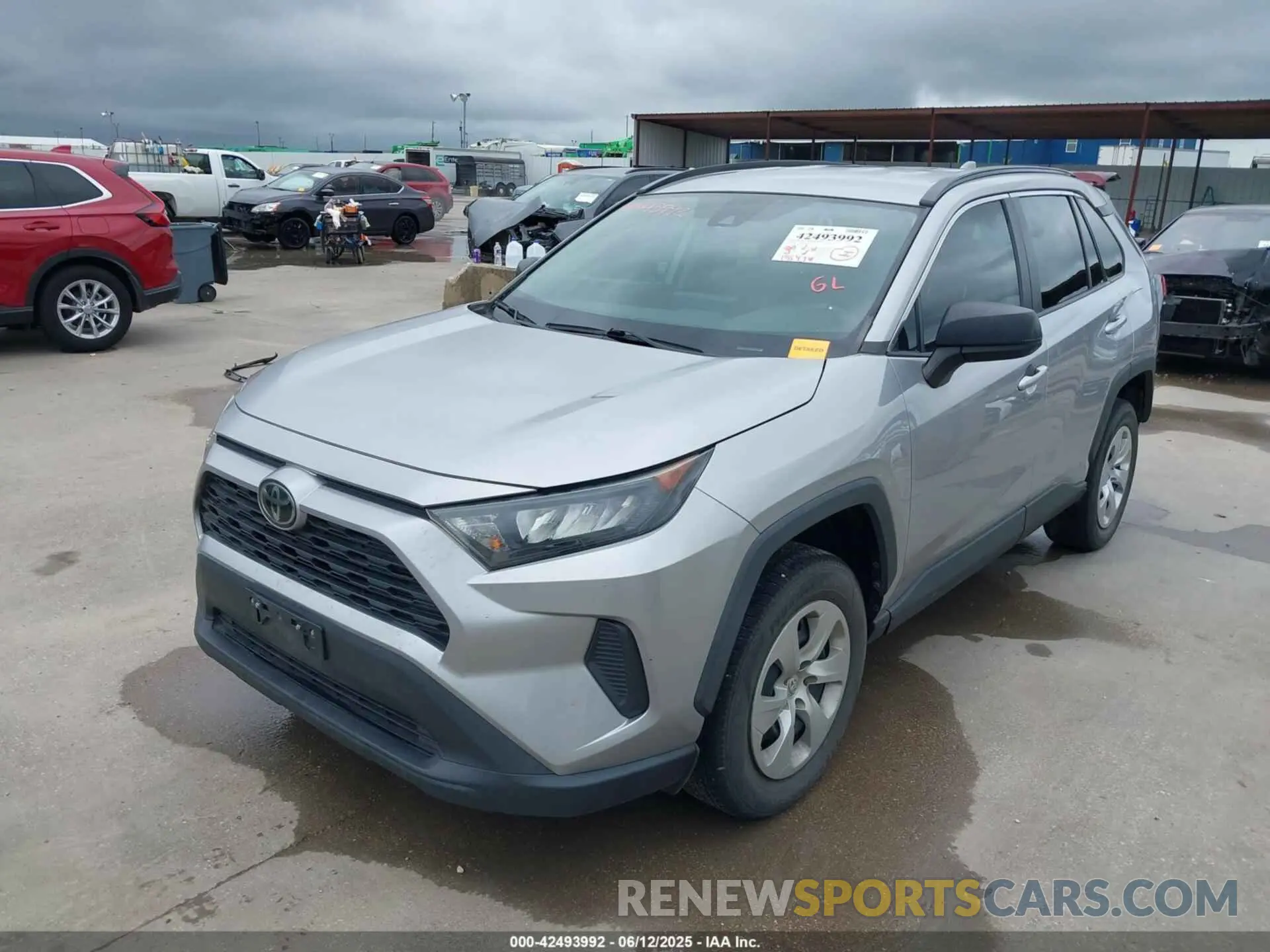 2 Photograph of a damaged car 2T3H1RFVXLC037260 TOYOTA RAV4 2020