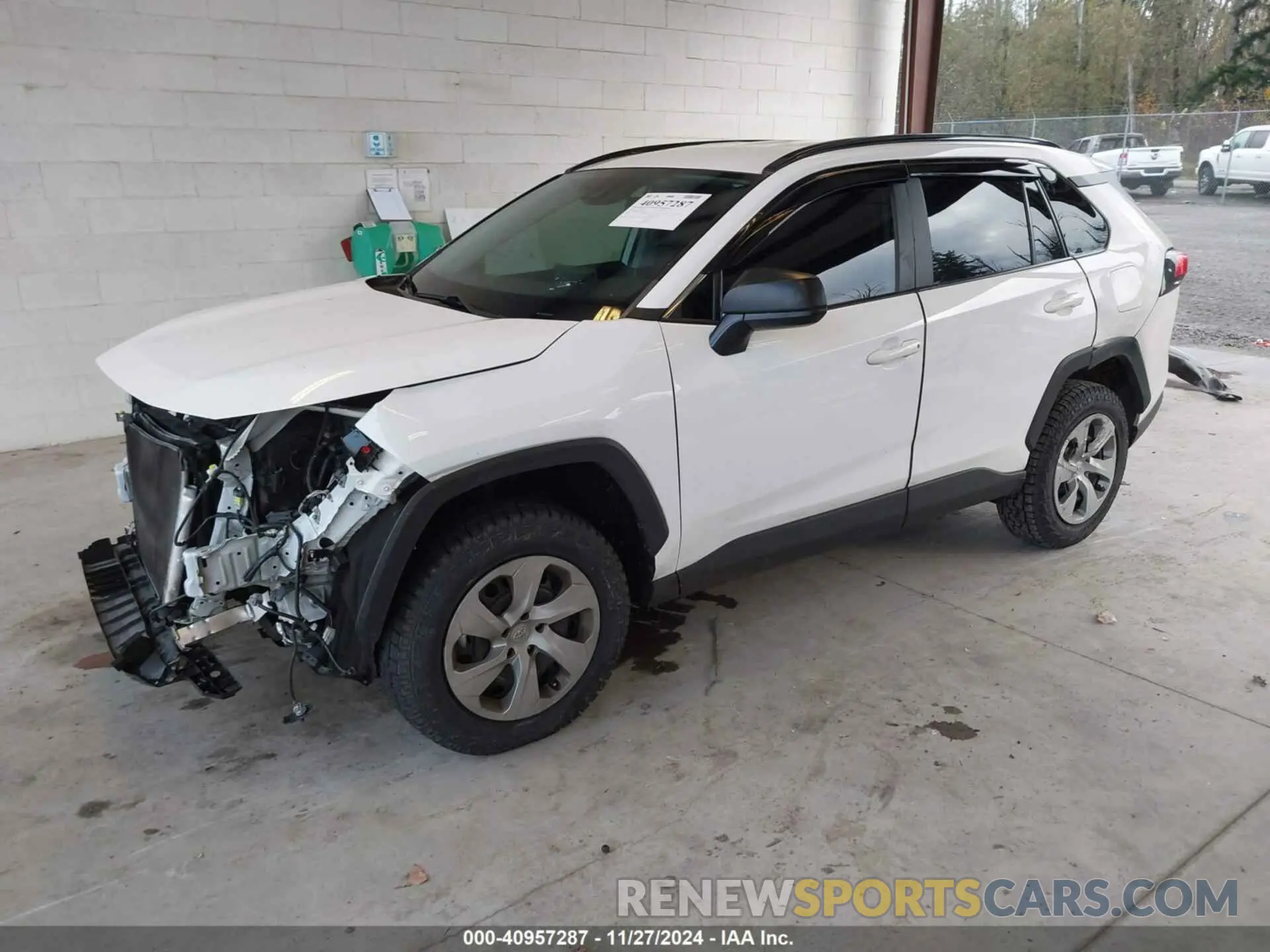 2 Фотография поврежденного автомобиля 2T3H1RFVXLC047822 TOYOTA RAV4 2020