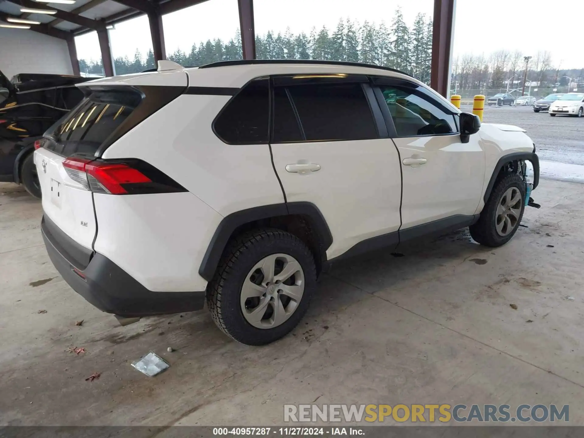 4 Фотография поврежденного автомобиля 2T3H1RFVXLC047822 TOYOTA RAV4 2020