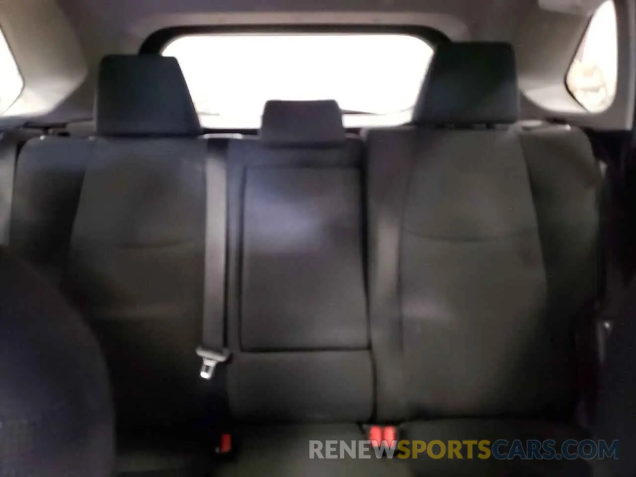 10 Photograph of a damaged car 2T3H1RFVXLC072574 TOYOTA RAV4 2020