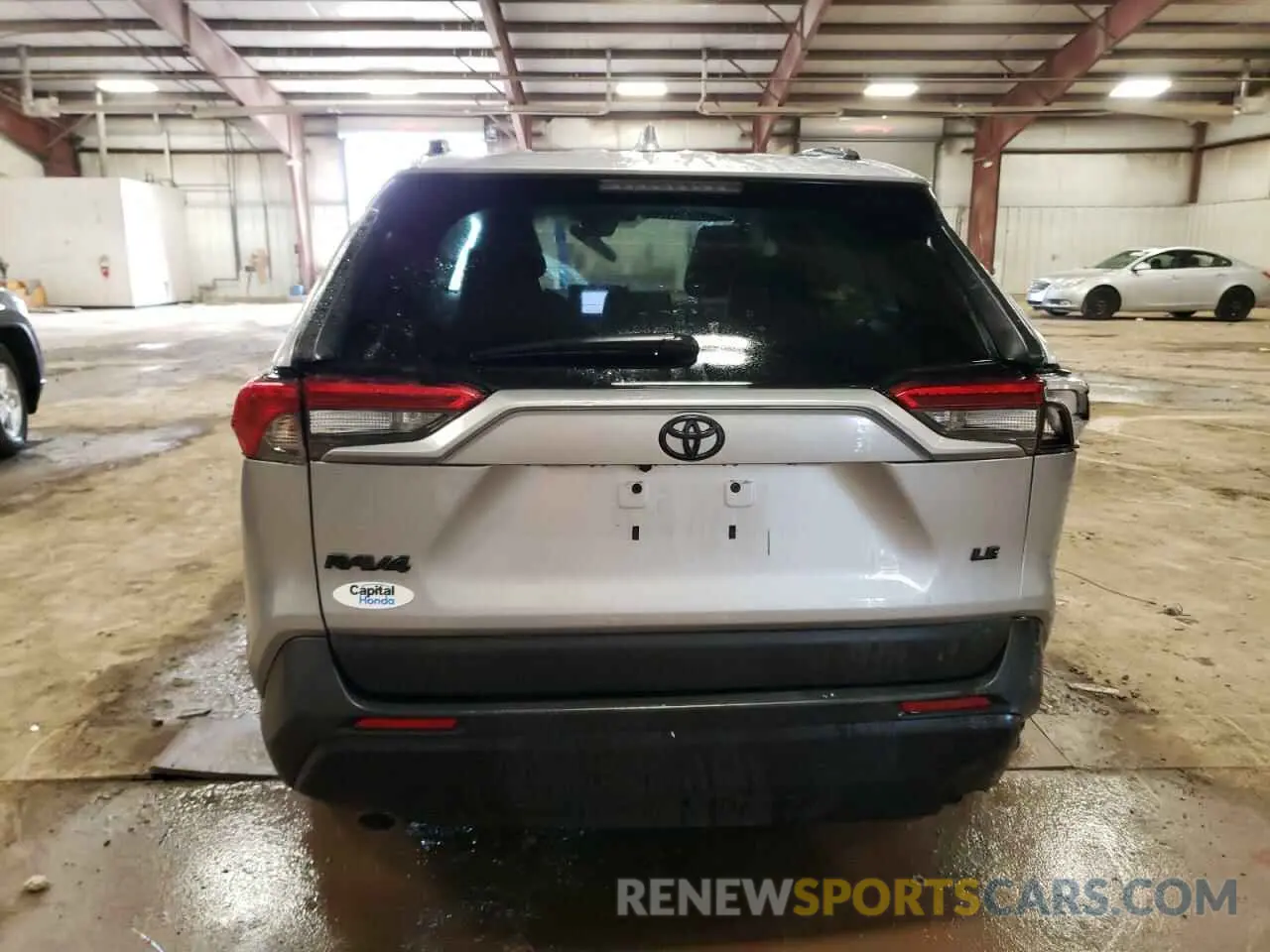 6 Photograph of a damaged car 2T3H1RFVXLC072574 TOYOTA RAV4 2020