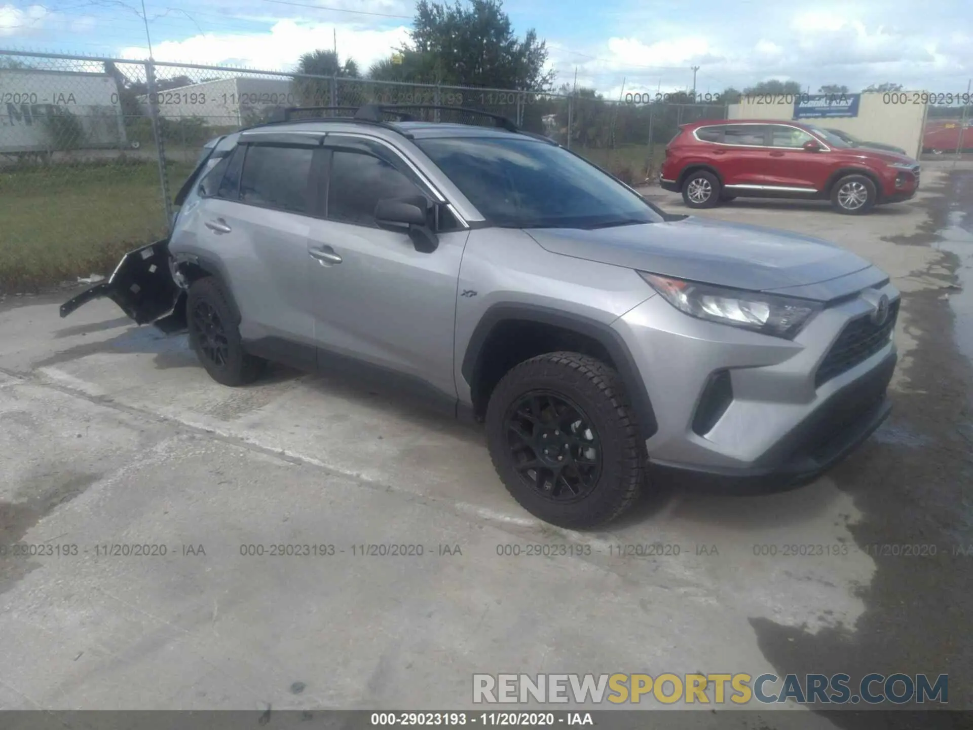 1 Photograph of a damaged car 2T3H1RFVXLC075152 TOYOTA RAV4 2020